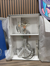 Load image into Gallery viewer, Barbie Bob Mackie Lady Liberty Limited Edition FAO Schwarz Exclusive 2000 Mattel
