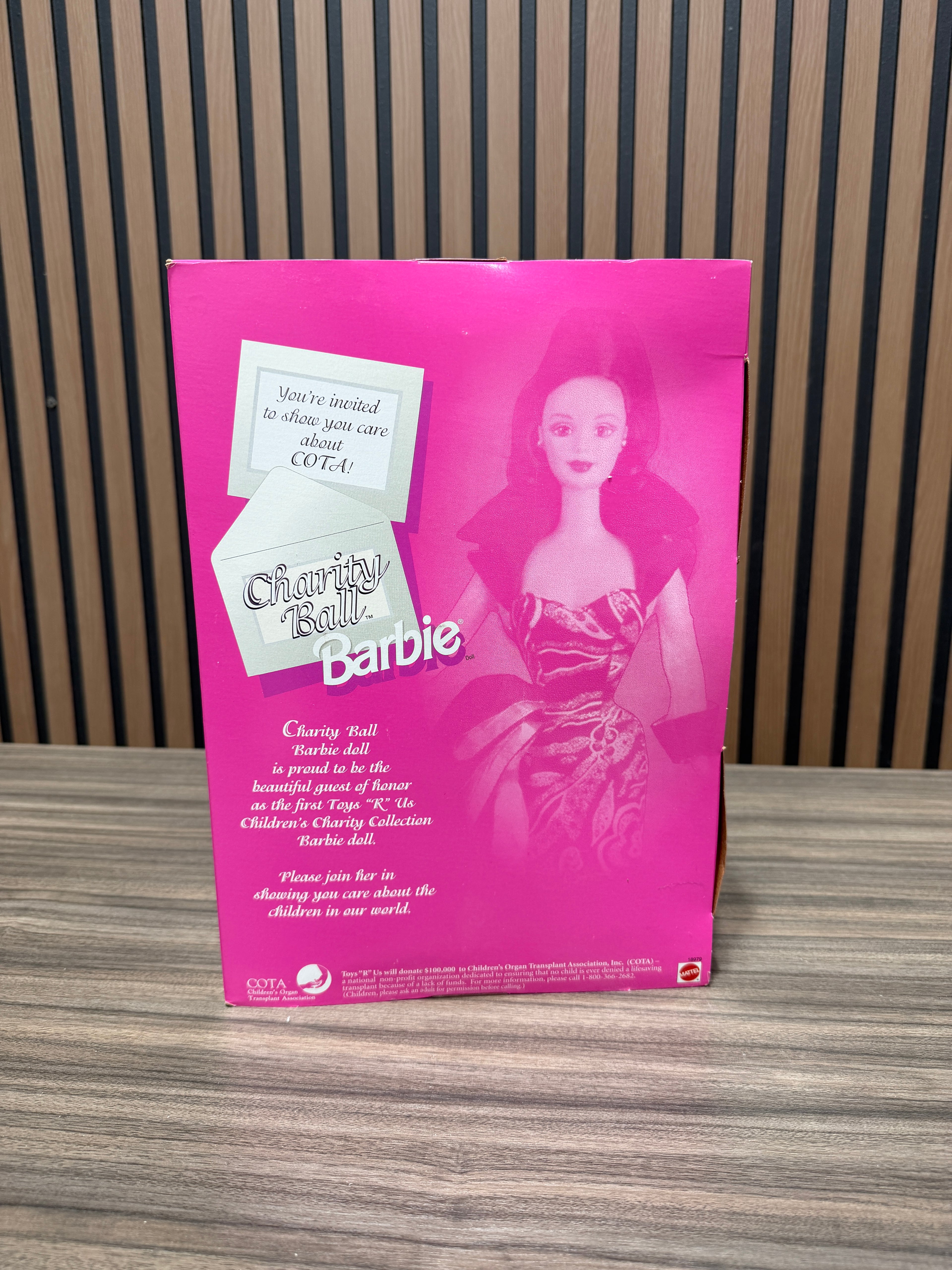 Charity Ball Barbie – Children’s Charity Collection COTA – Mattel #18979 (1997)