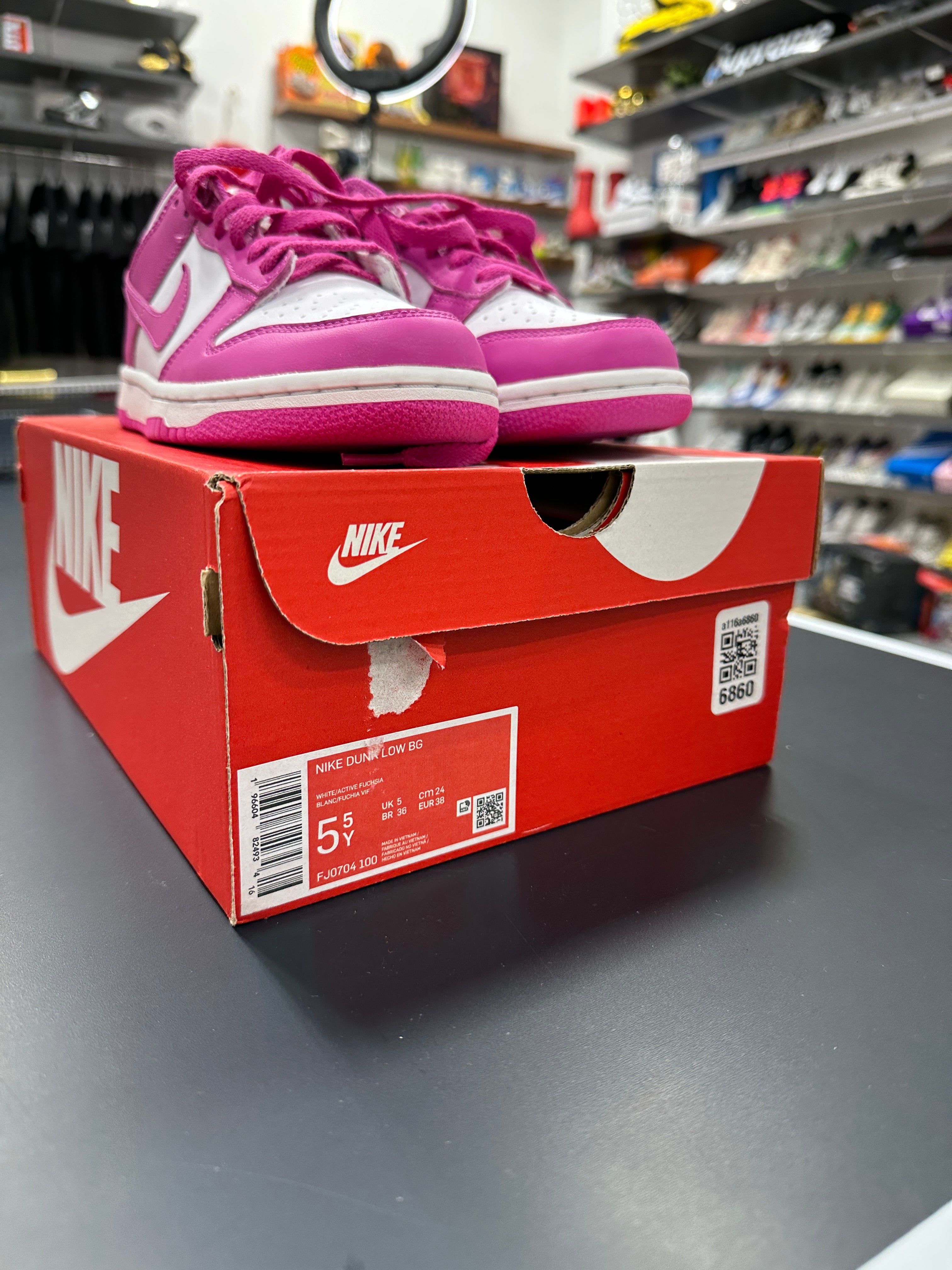 Nike Dunk Low Active Fuchsia Sz 5Y