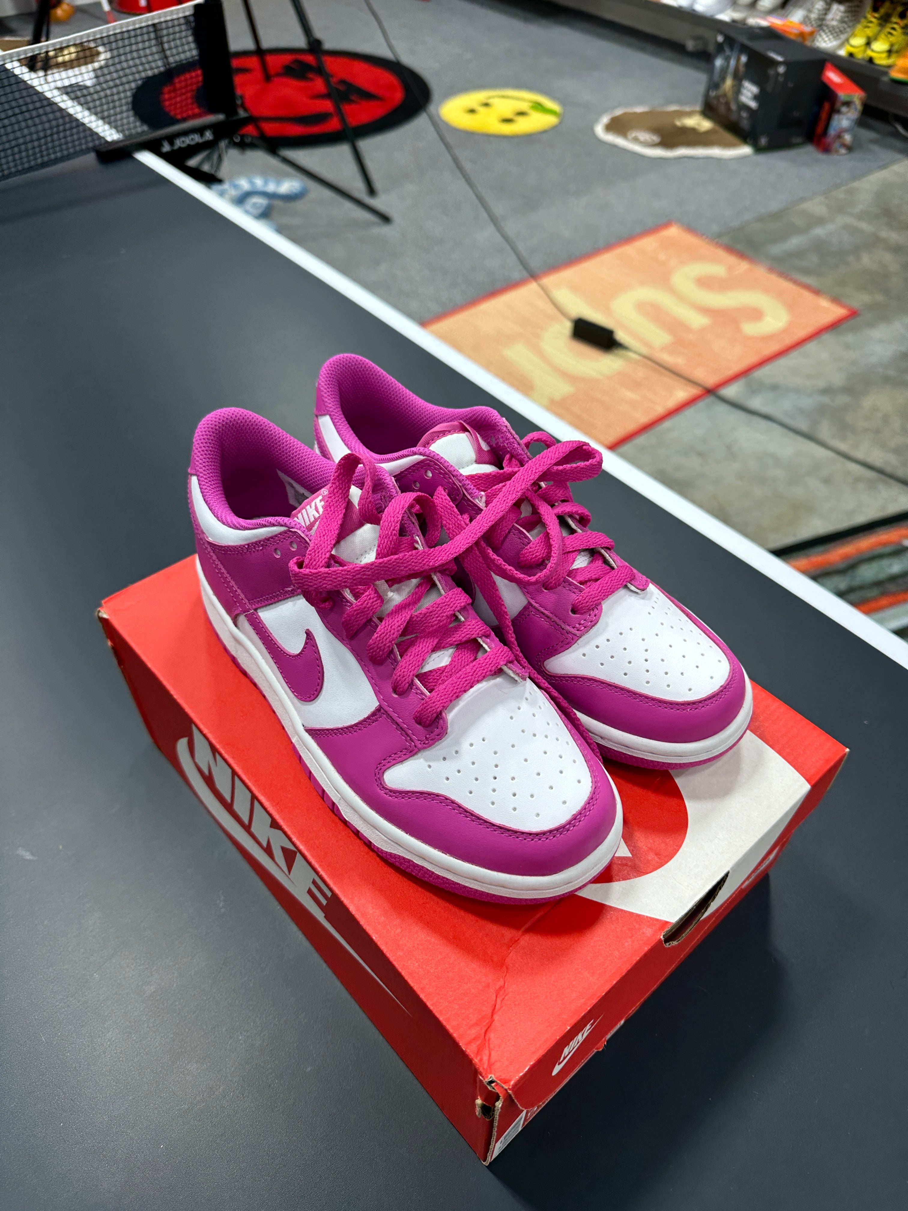 Nike Dunk Low Active Fuchsia Sz 5Y