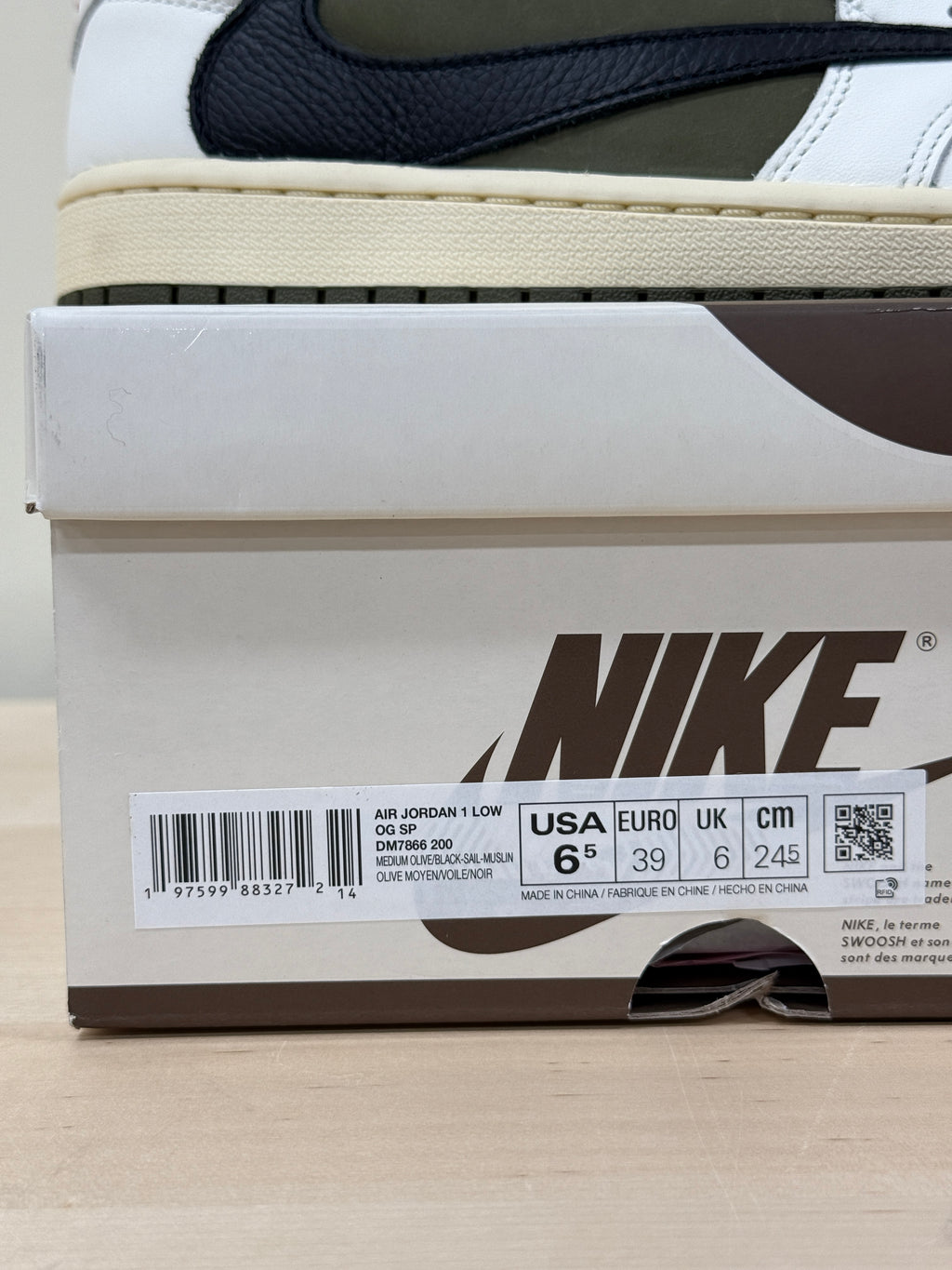 Jordan 1 Low Travis Scott Medium Olive Sz 6.5
