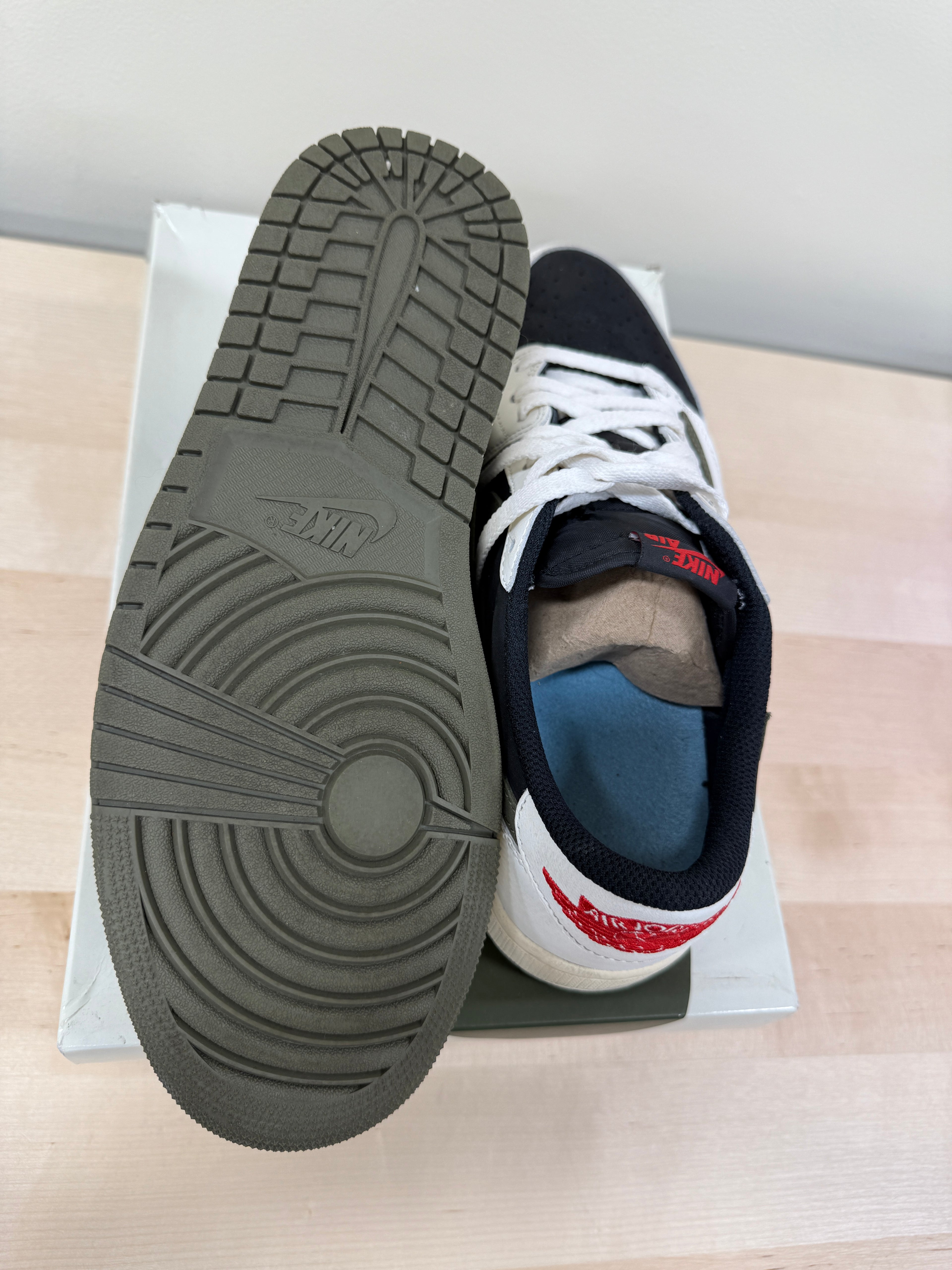 Jordan 1 Low Travis Scott Olive Sz Mens 11.5 (13W)