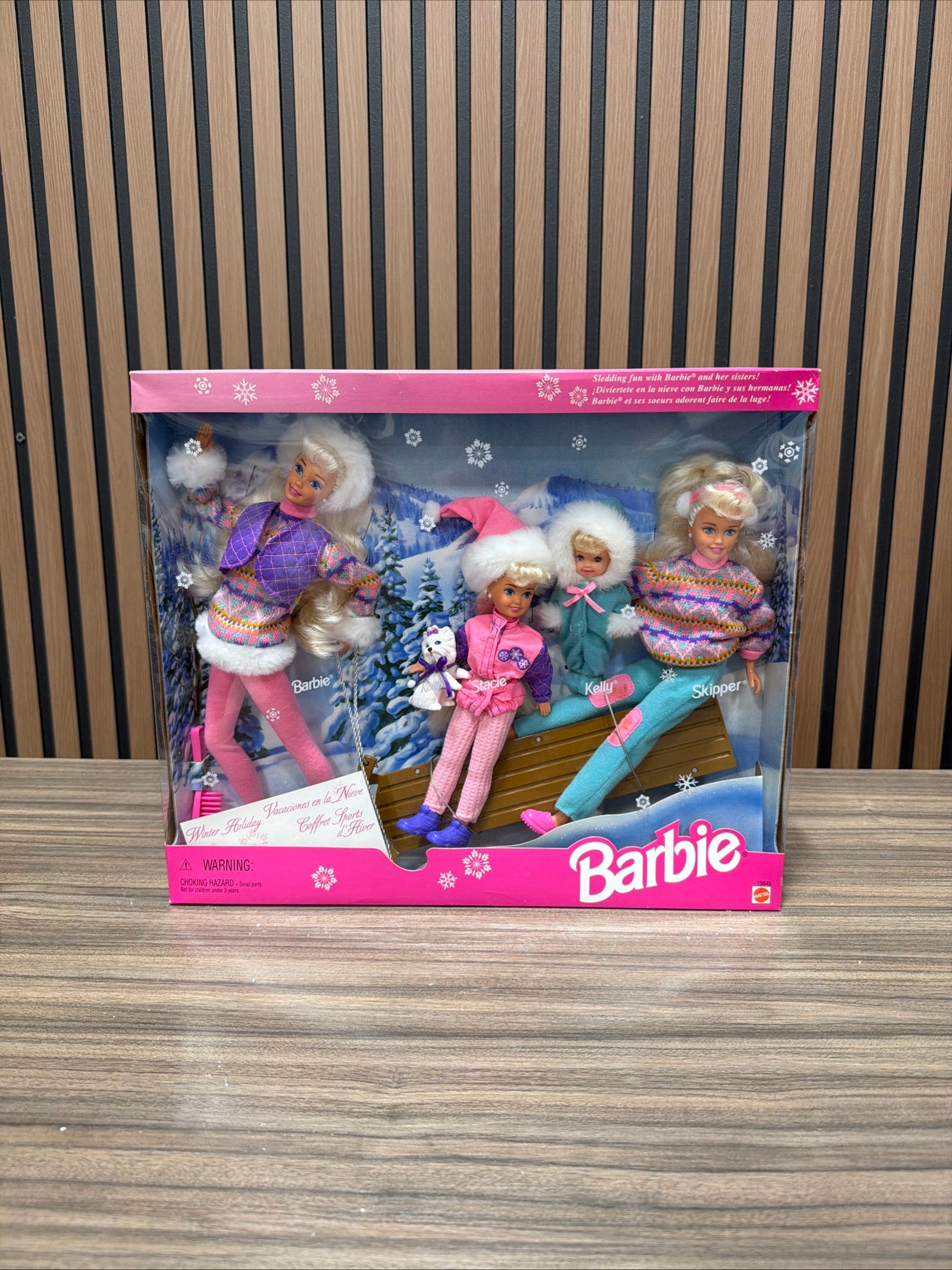 Vintage 1995 NIB Sealed Barbie sledding fun with her sisters -Winter Holiday