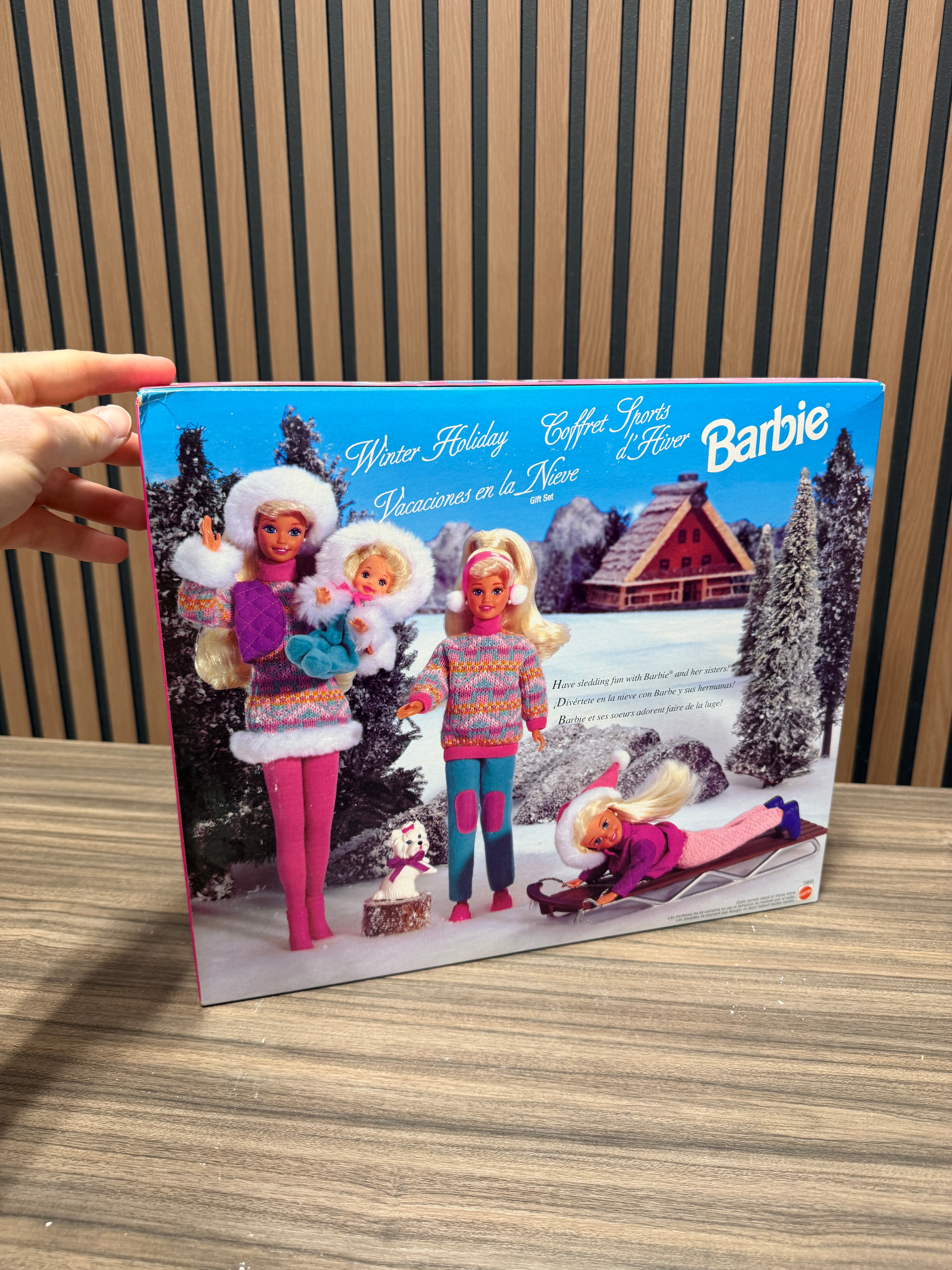 Vintage 1995 NIB Sealed Barbie sledding fun with her sisters -Winter Holiday