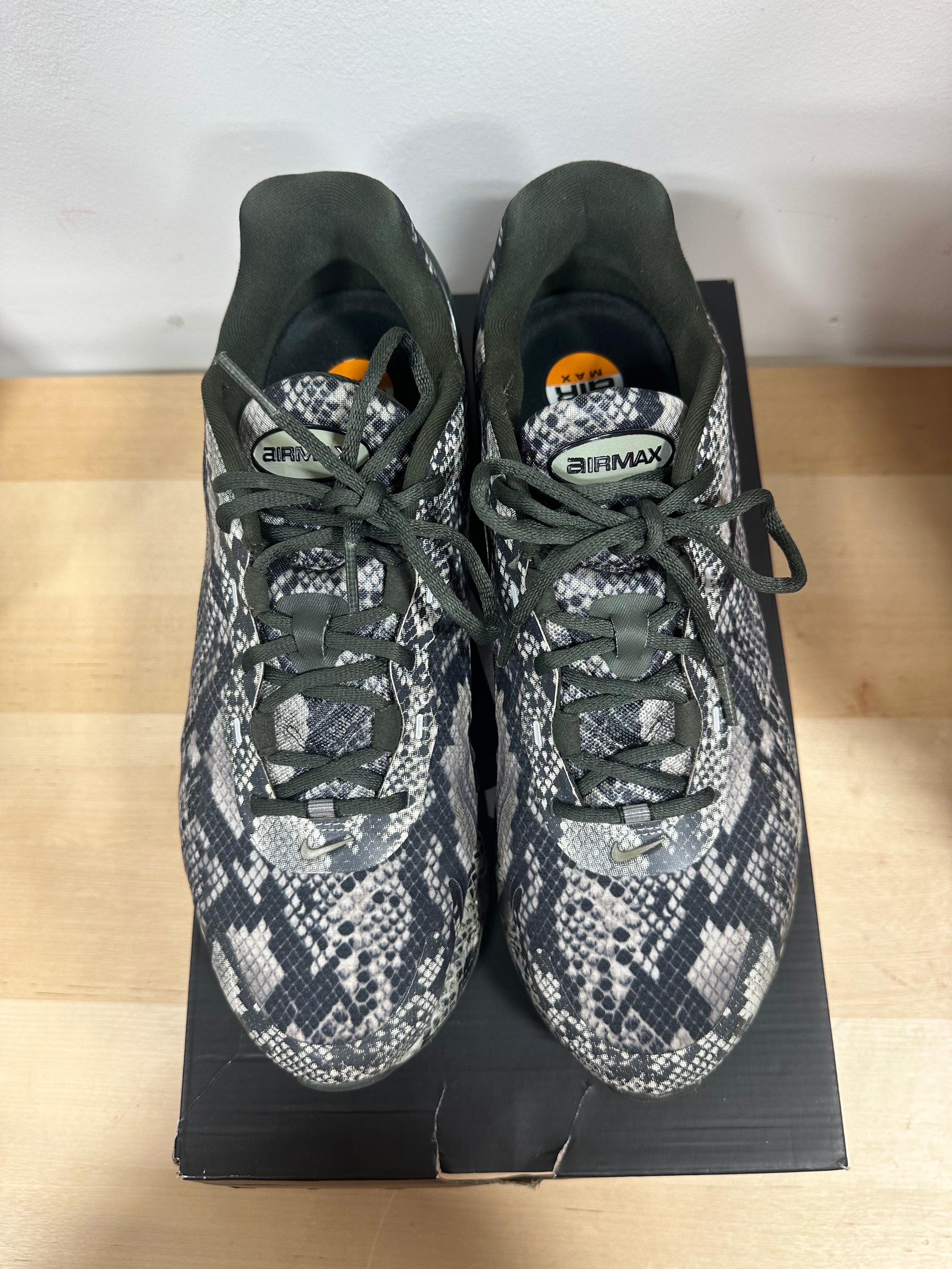 Nike Air Max Dn PRM "Snakeskin" Medium Olive - Men's 12 / Women's 13.5 - HV8476-300 (With Box)