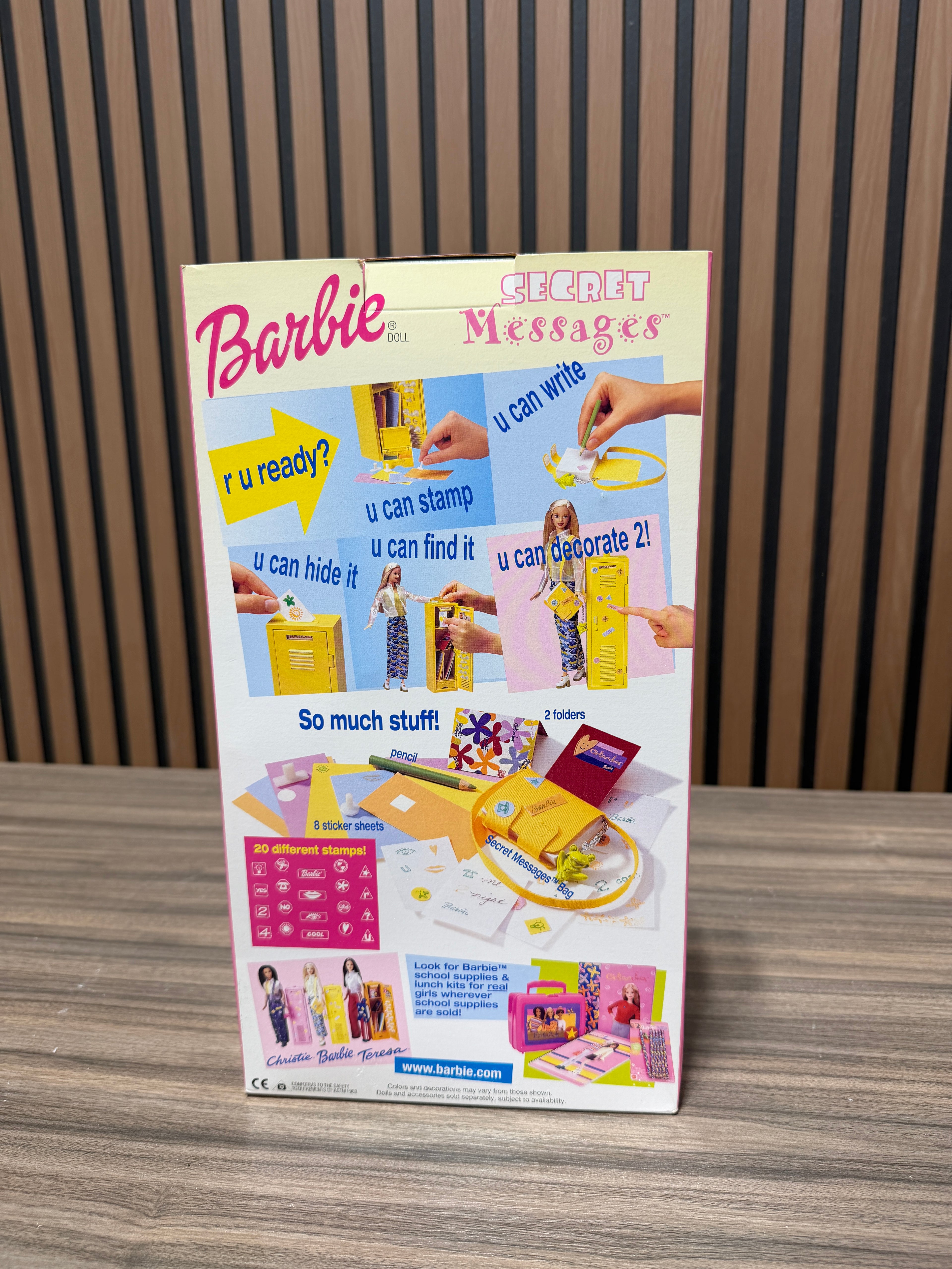 1999 SECRET MESSAGES BARBIE School Locker & Stampers Playline