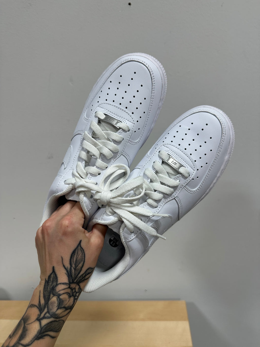 NEW Nike Air Force 1 Low 07 Triple White Leather CW2288-111 Men’s shoes