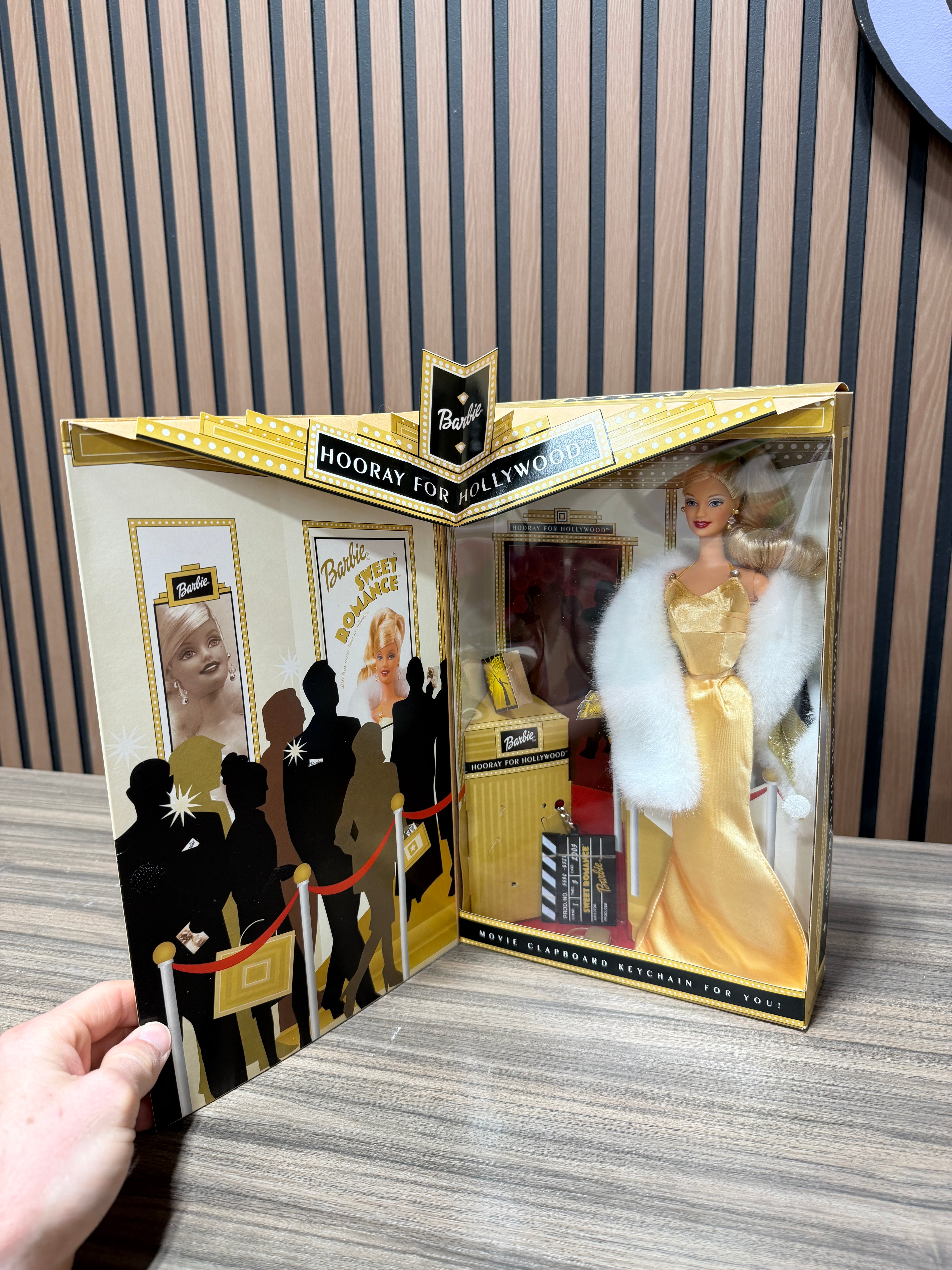 Hooray For Hollywood Barbie Special Edition Sweet Romance 2002