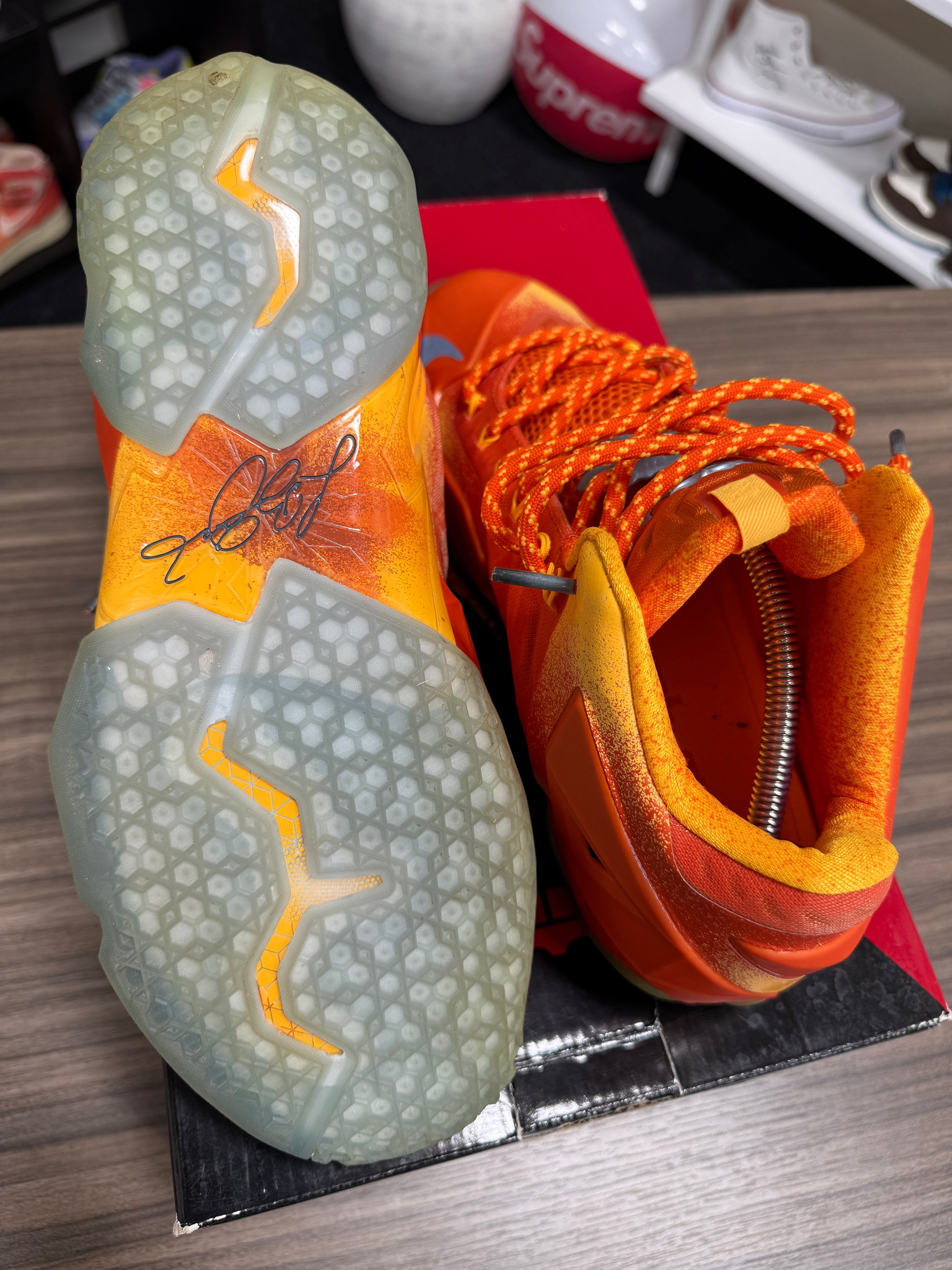 Lebron XI Preheat Sz 10