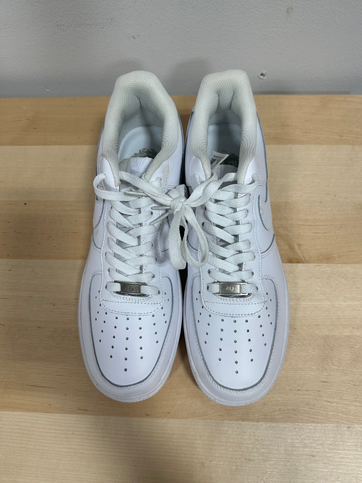 DEFECTS* Nike Air Force 1 Low 07 Triple White CJ0952-100 Men’s Size 9.5