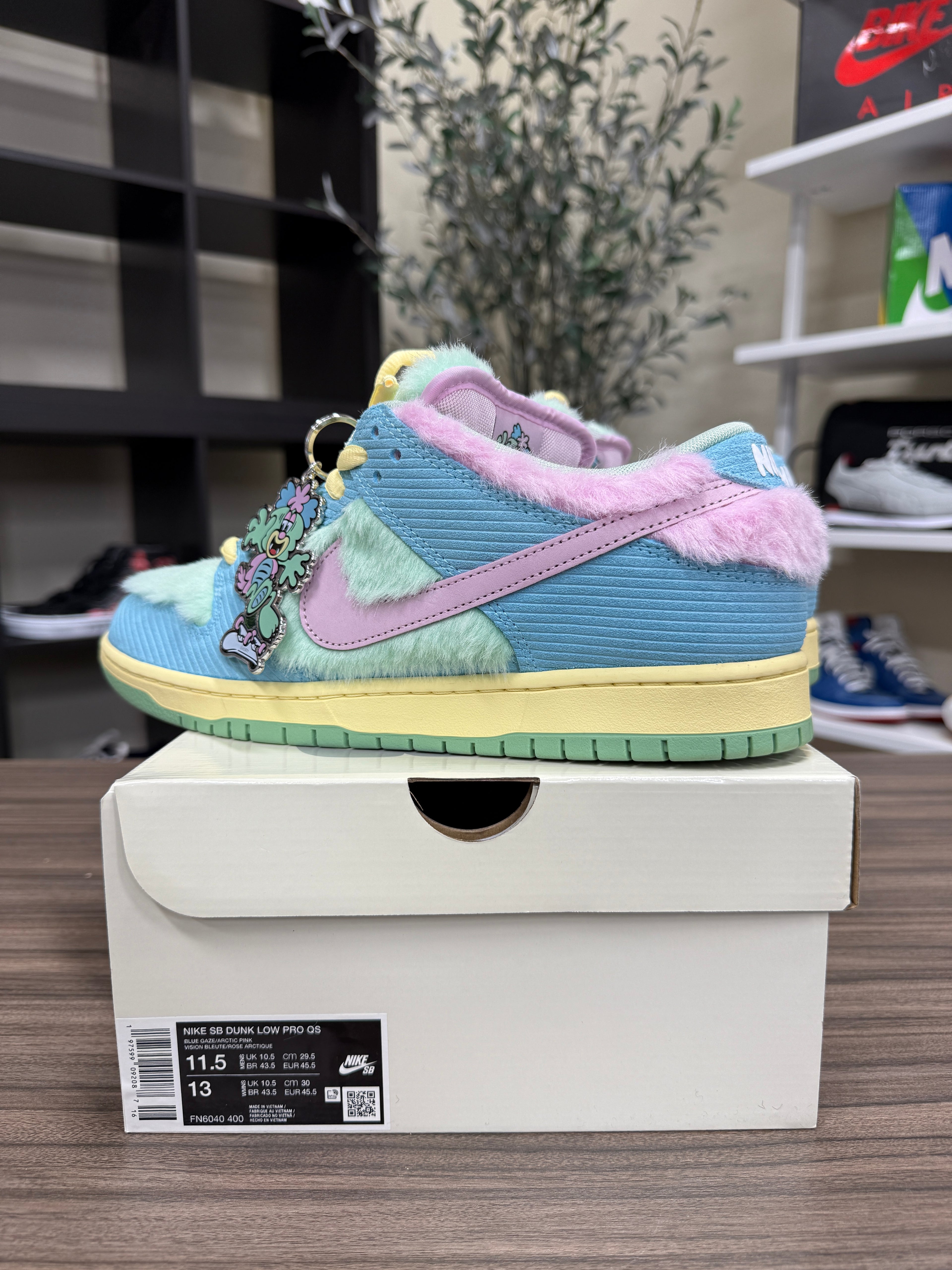 Nike SB Dunk Low Verdy Sz 11.5