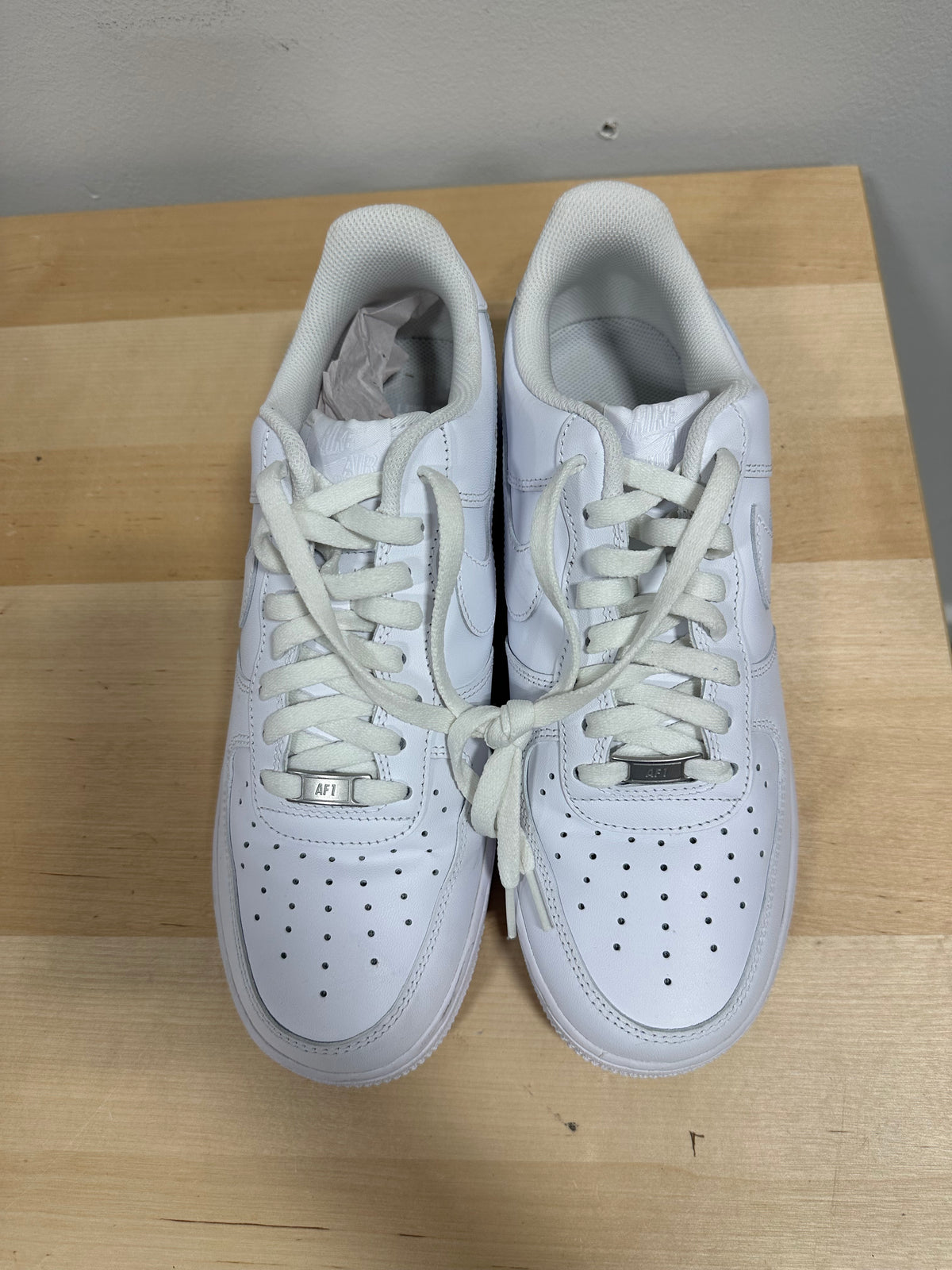Lightly worn Nike Air Force 1 Low 07 Triple White Leather CW2288-111 Men’s Size 11