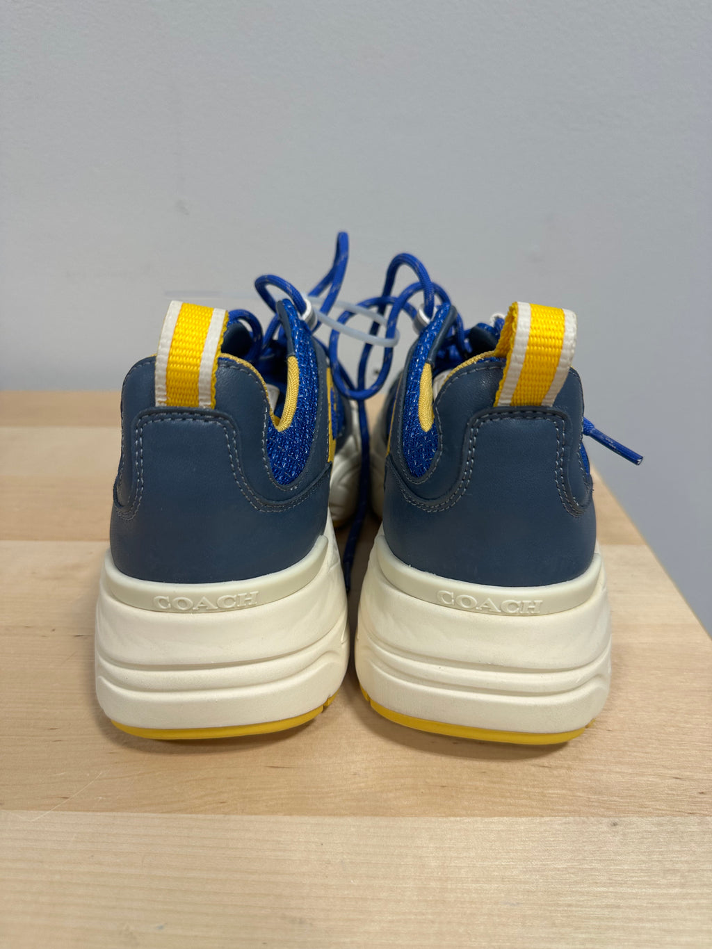 NEW COACH Men's Tech Runner Sneakers Blue Fin Navy Yellow Shoes Size 8 C5935