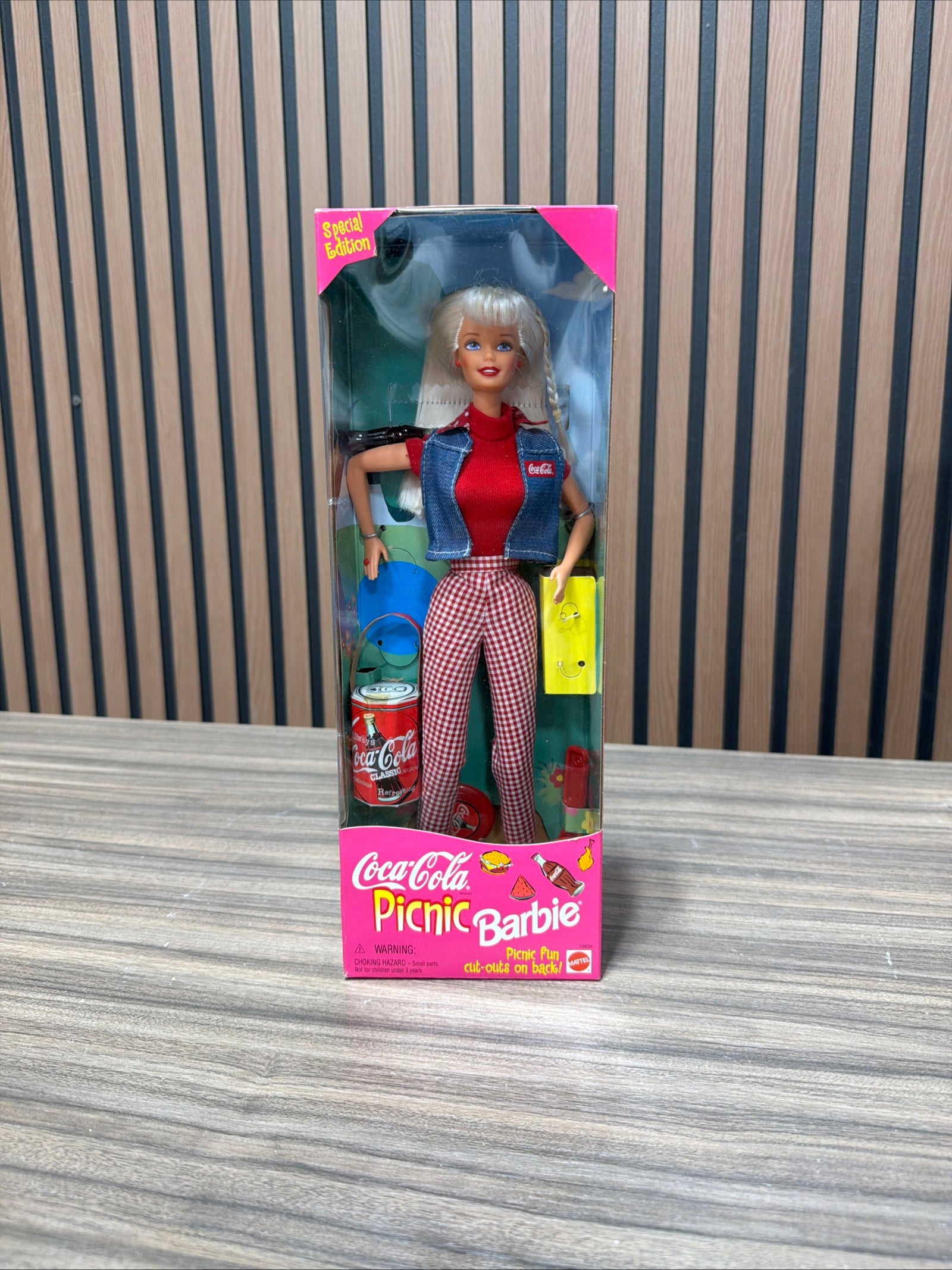 1997 Mattel Coca Cola PICNIC BARBIE Doll Vintage