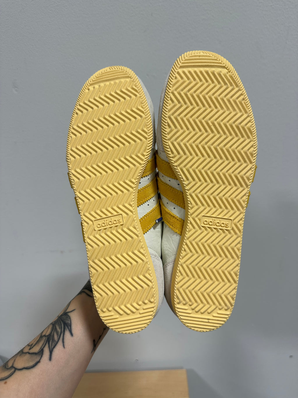 NEW adidas Originals Japan W Off White Spark Yellow Gold IG2011 Women’s Size 8