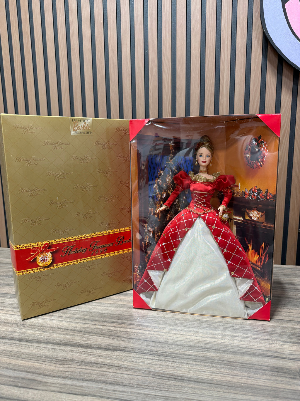 1999 Barbie Collectors Club - HOLIDAY TREASURES - Mattel #24669