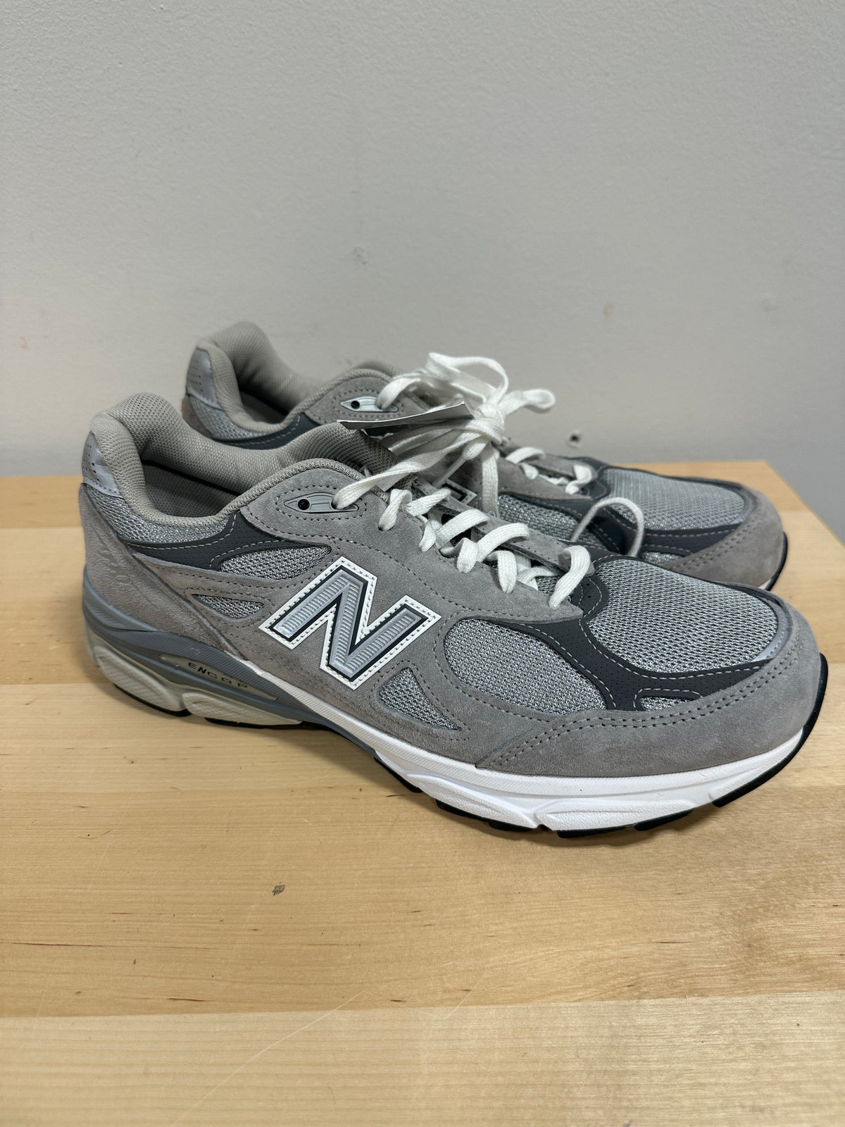 New Balance 990v3 Made in USA Classic Grey White M990GY3 Men’s Size 11