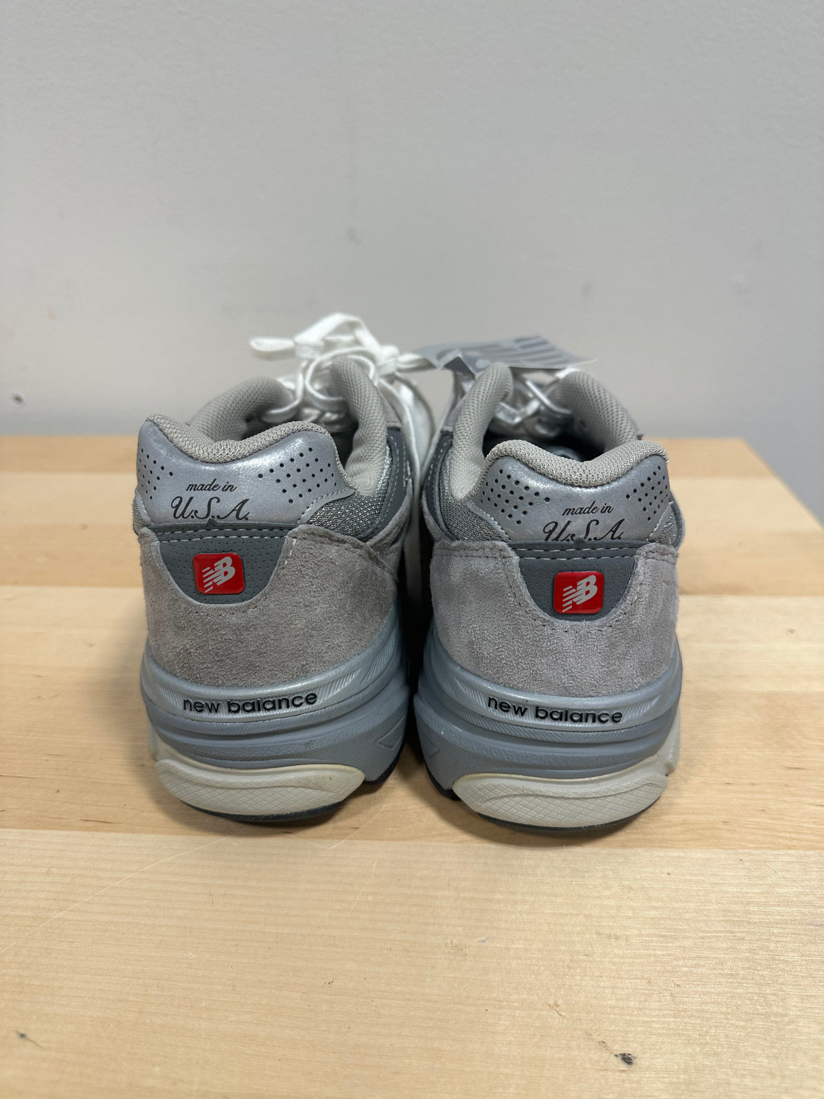 New Balance 990v3 Made in USA Classic Grey White M990GY3 Men’s Size 11