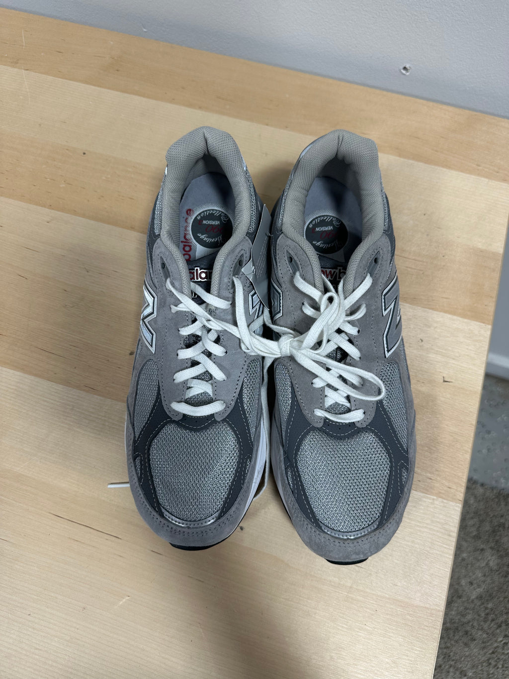 New Balance 990v3 Made in USA Classic Grey White M990GY3 Men’s Size 11