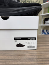 Load image into Gallery viewer, ALO Runner Black Sz 11.5
