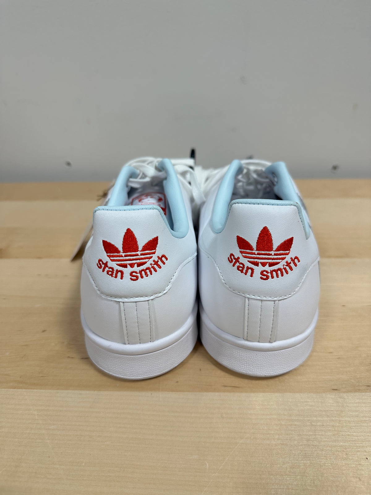 adidas Originals Stan Smith White Almost Blue Stripe Life HQ4538 Men’s Size 11