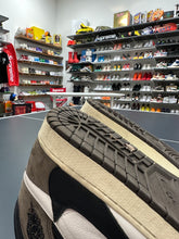 Load image into Gallery viewer, Jordan 1 High Travis Scott Sz 10 No Box
