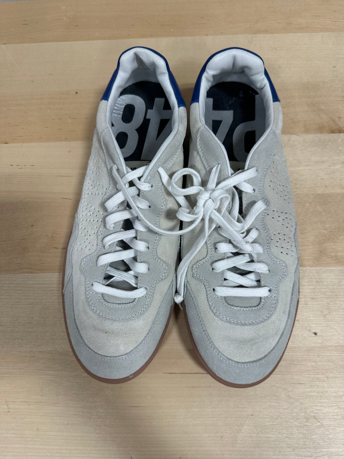 P448 Bali Off White Grey Suede Blue Leather Heel Gum Sole Men’s Size 11 / EU 44