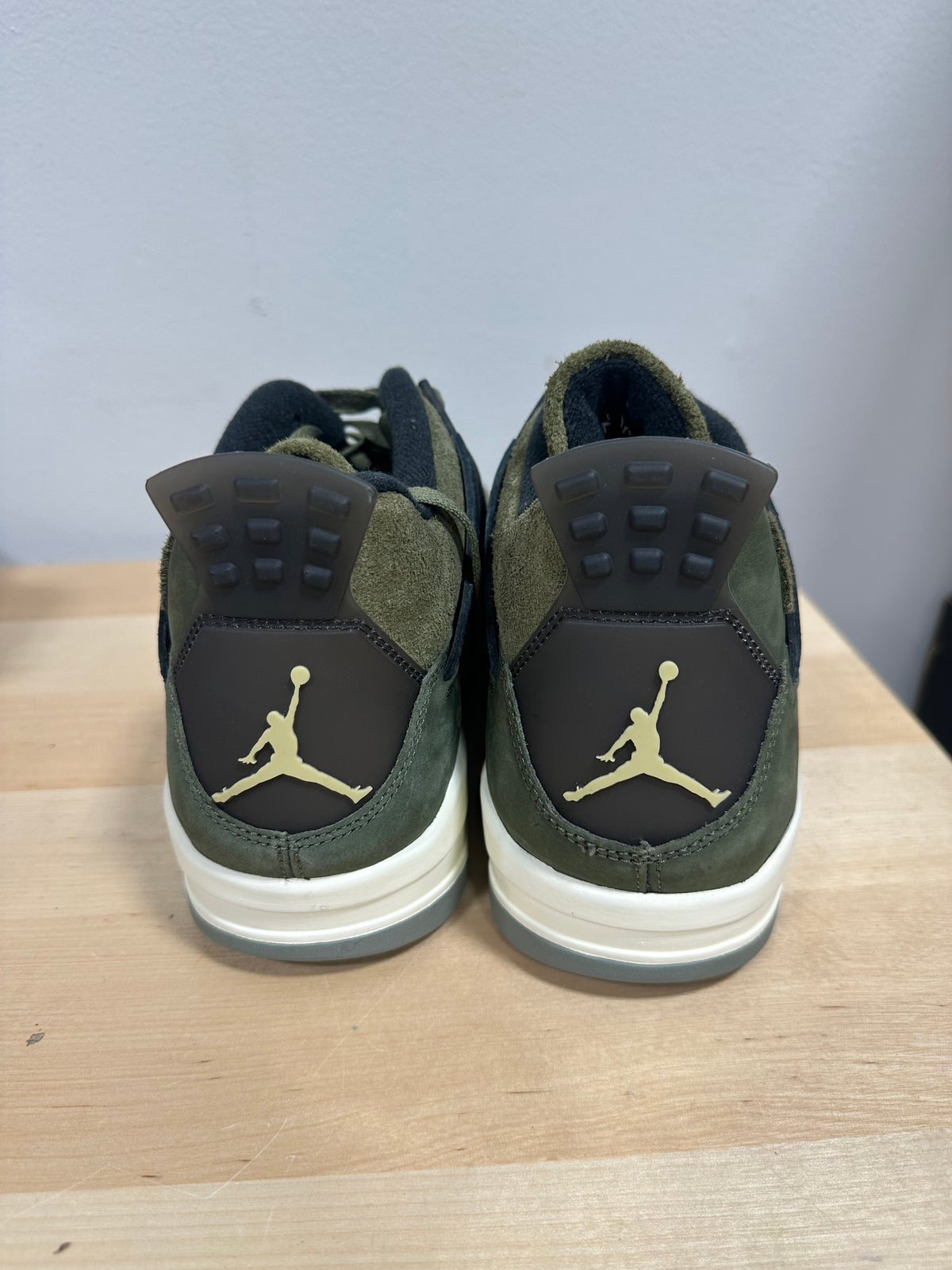 Air Jordan 4 Retro SE Craft Olive Green Men's Size 12 AJ4 Sneakers FB9927-200