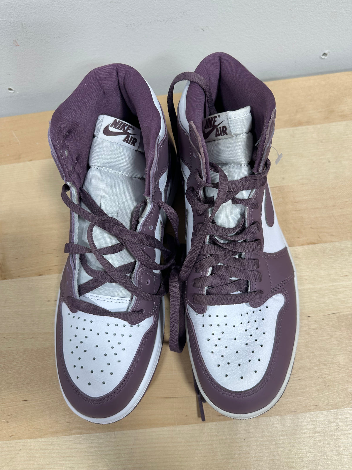 Nike Air Jordan 1 Retro High OG Mauve White Purple DZ5485-105 Men’s Size 9.5