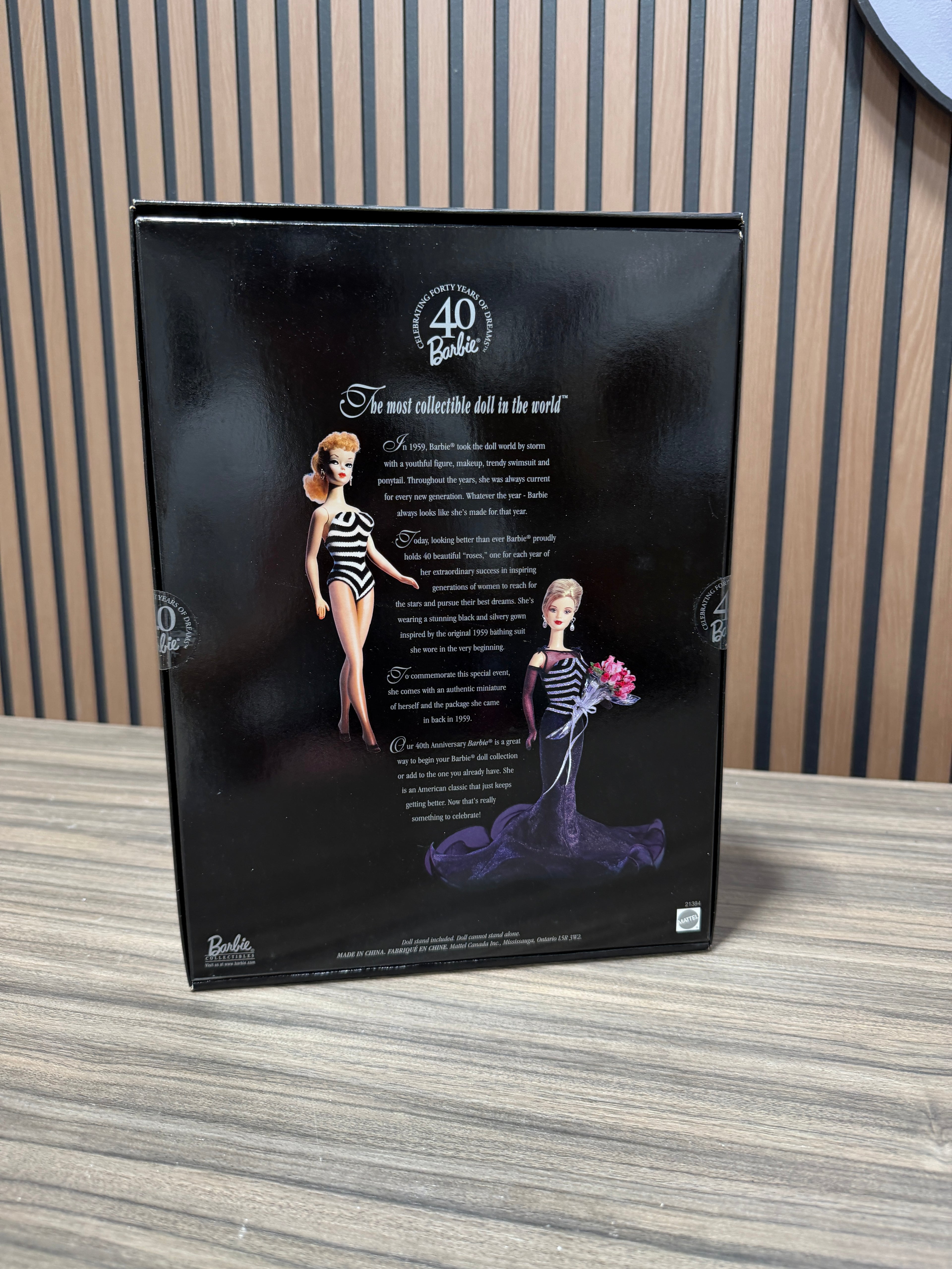 Barbie 40th Anniversary Collector Edition Doll 1999 Mattel 21384