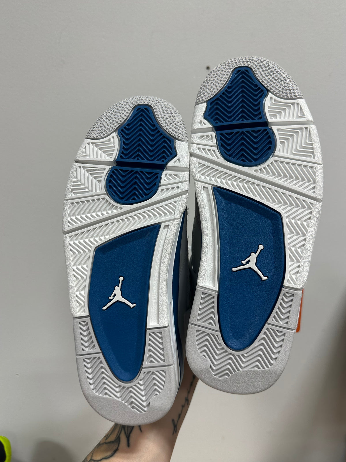 STAINS Nike Air Jordan 4 Retro GS Military Blue 2024 White Grey HF4281-141 Size 6.5Y