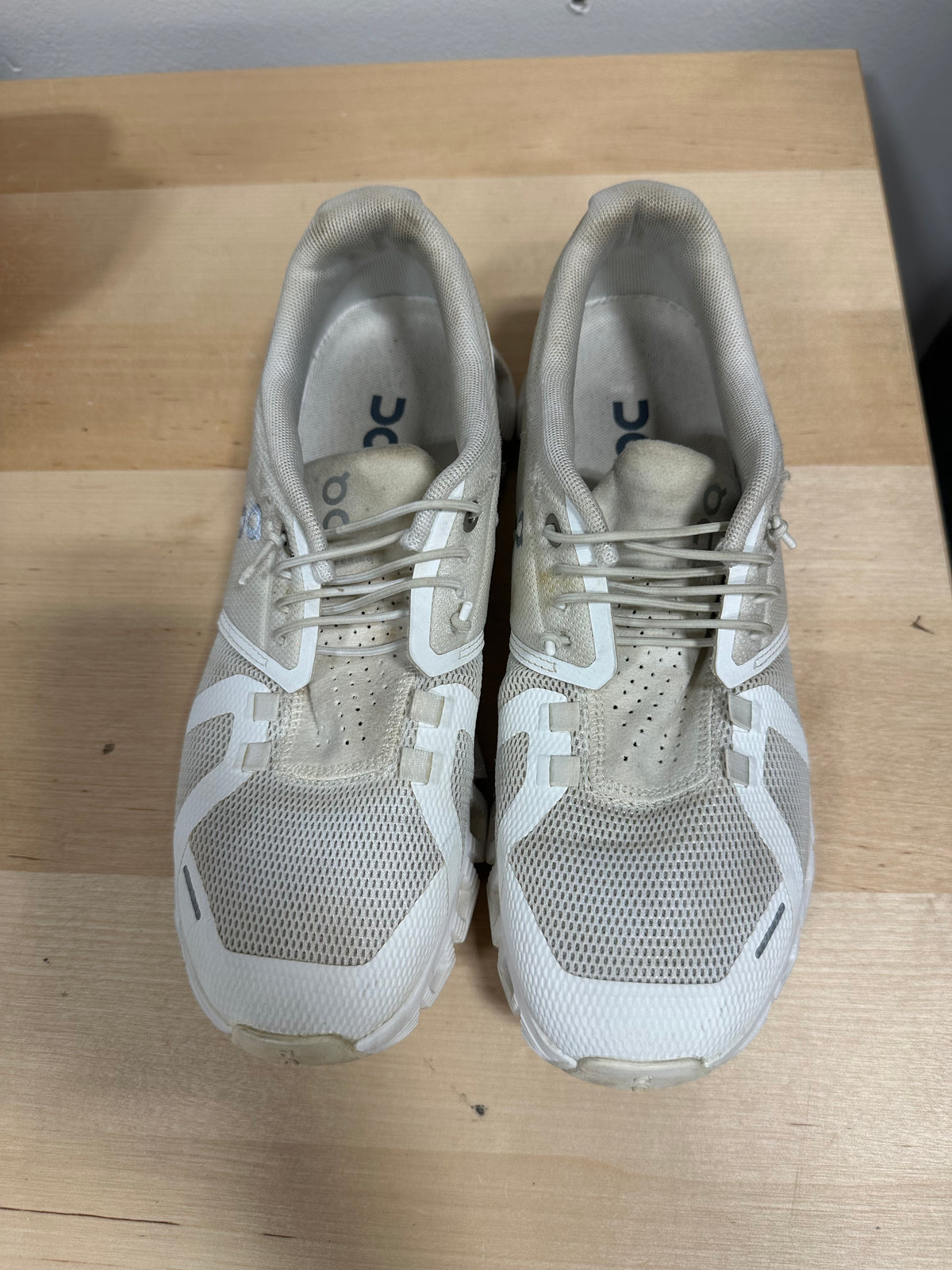 On Running Cloud 5 Undyed White Sustainable Mesh 59.98373 Women’s Size 8