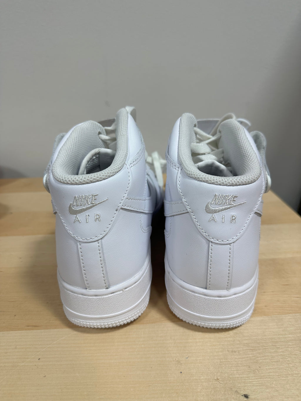 Nike Air Force 1 Mid 07 Triple White Leather Basketball CW2289-111 Men’s Size 10.5