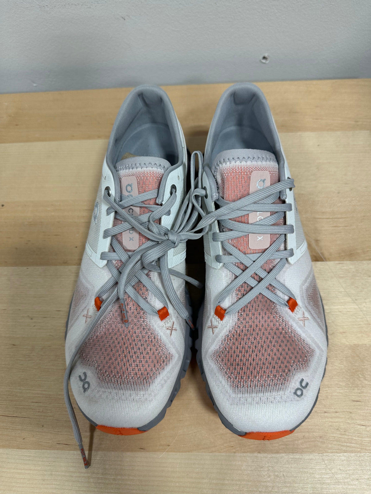 On Running Cloud X 3 Ivory Alloy Orange Mesh 60.98252 Women’s Size 9