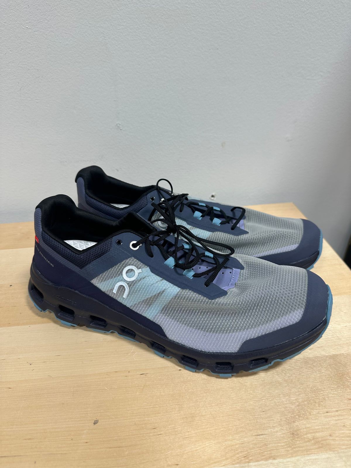 On Running Cloudvista Navy Wash Trail Running Mesh 64.98063 Men’s Size 11.5
