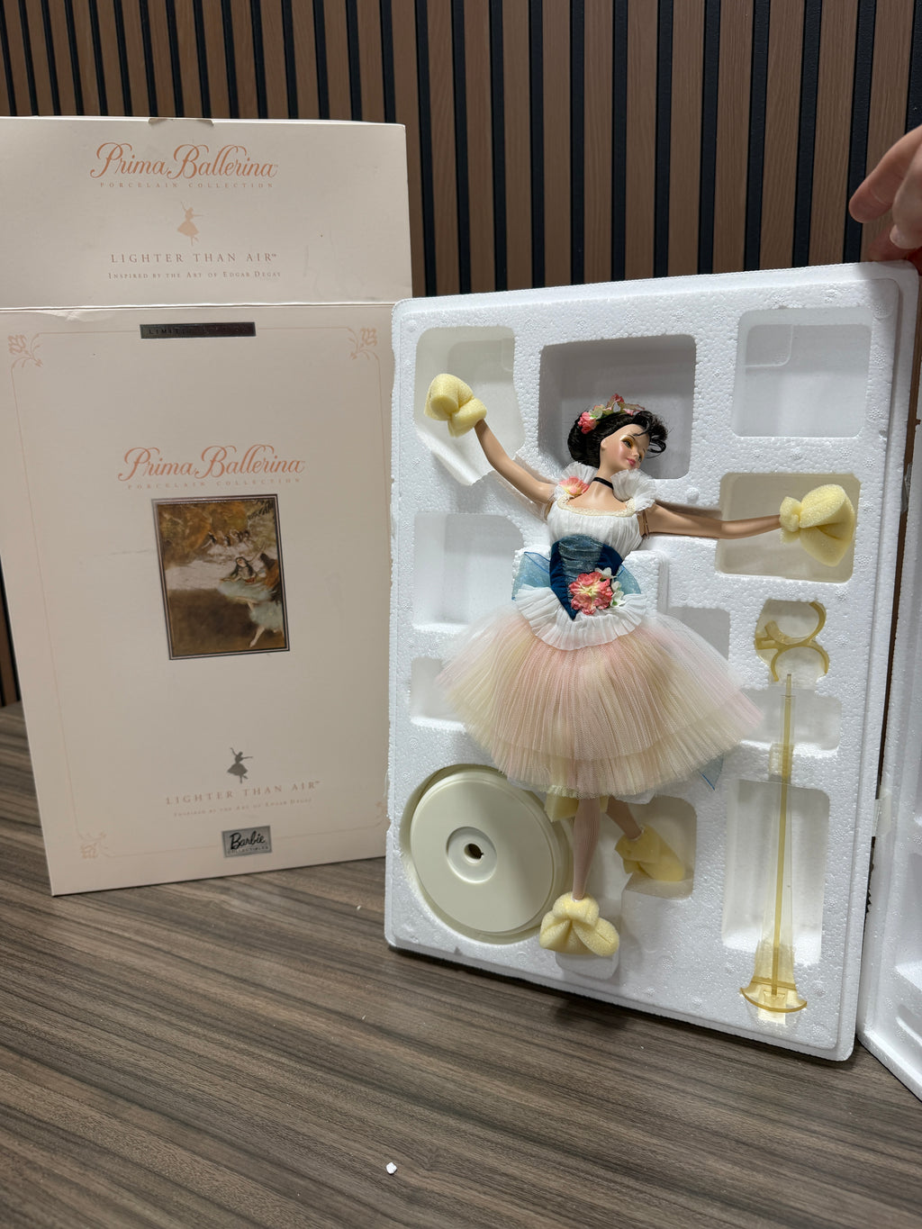 Barbie Lighter Than Air Prima Ballerina Porcelain Doll 2000 Mattel #29905