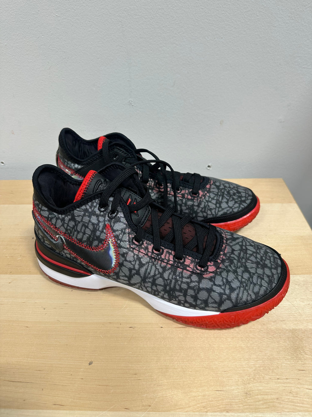 Nike FaZe Clan Zoom LeBron NXXT Gen Low Top Bred Men’s Size 11