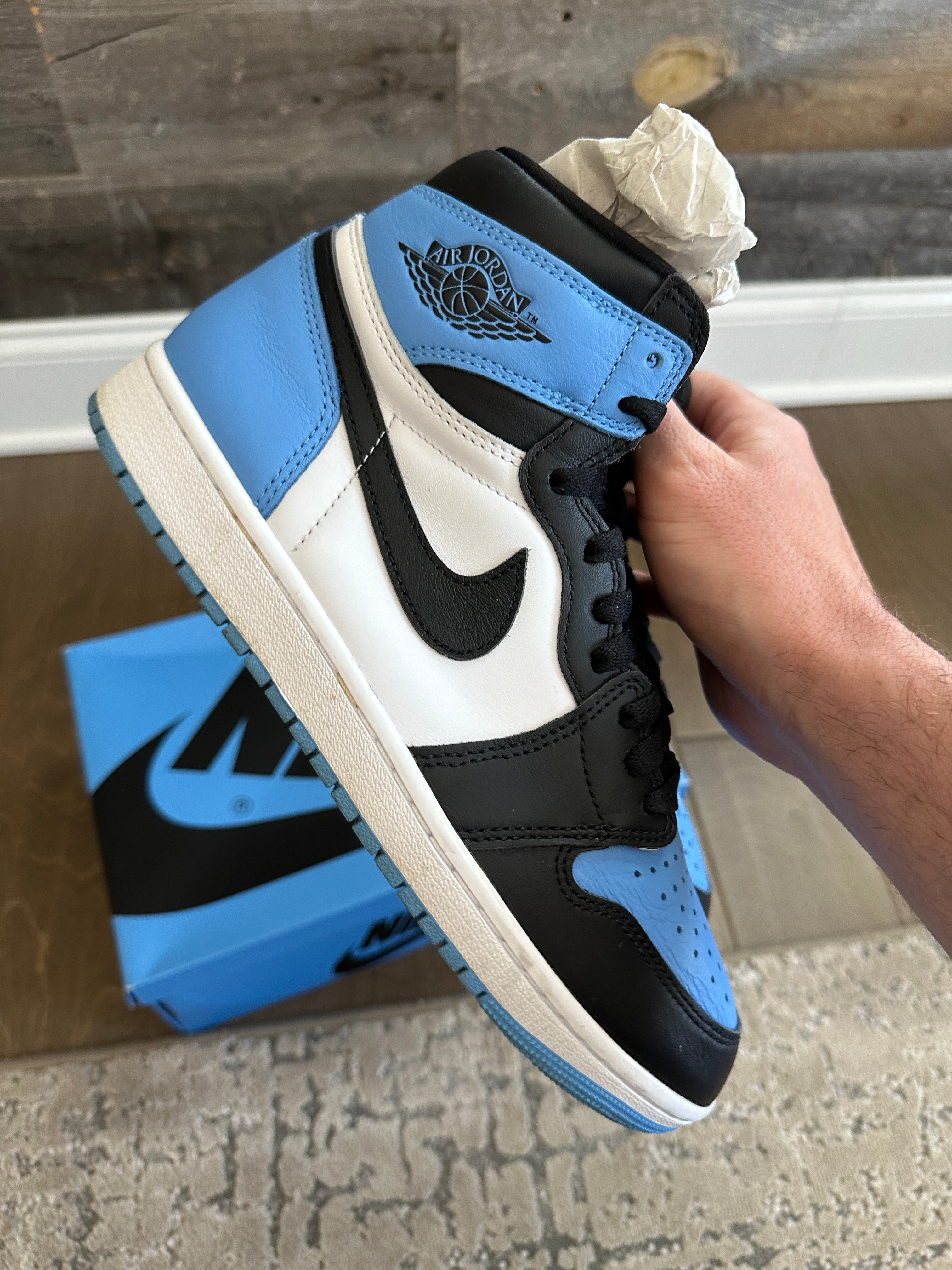 Jordan 1 Retro High OG UNC Toe Sz 9