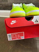 Load image into Gallery viewer, Nike Dunk Low SE Splash Volt Sz 10
