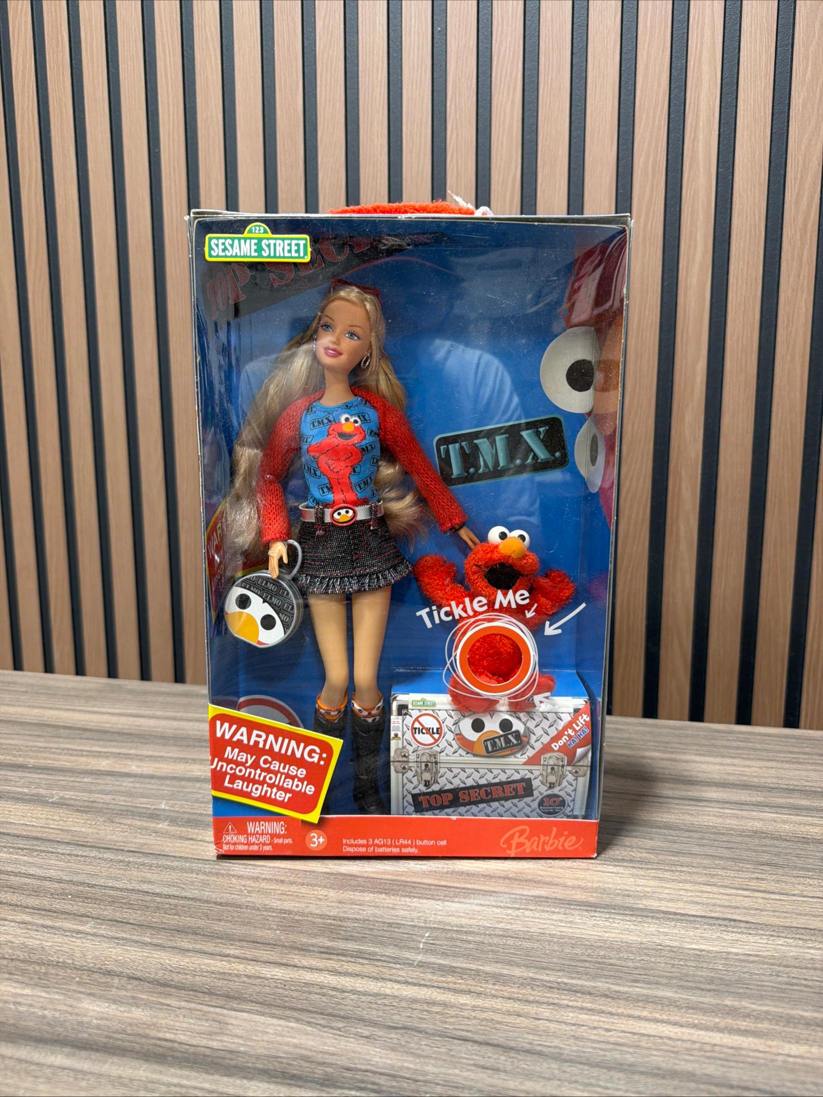 Barbie Loves Elmo Doll TMX Sesame Street 2006 Mattel K5499 NEW