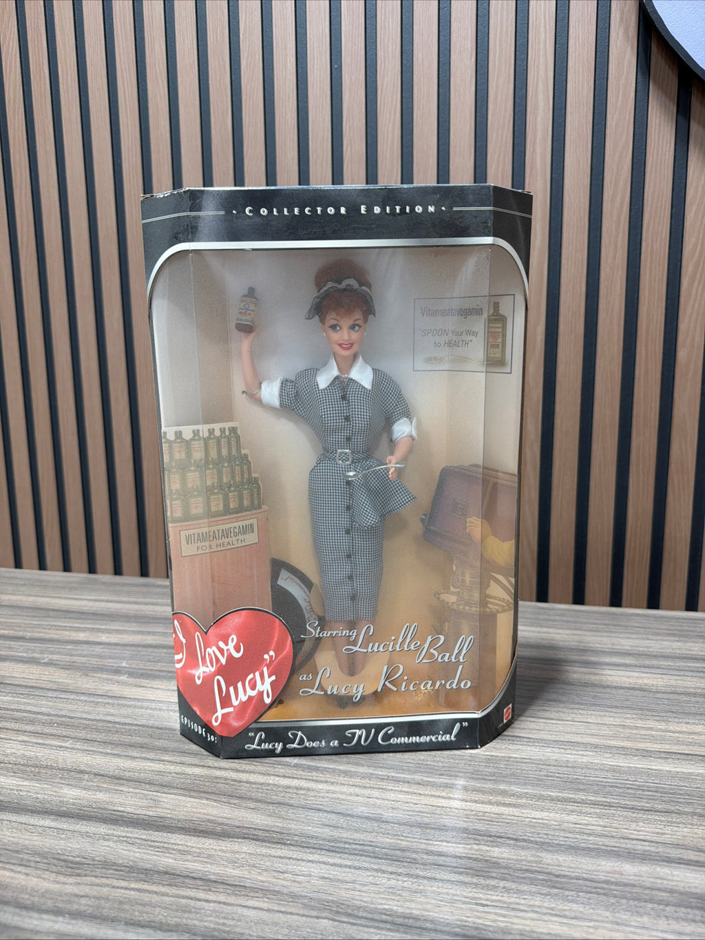 I Love Lucy Doll Lucy Does a TV Commercial Collector Edition 1997 Mattel