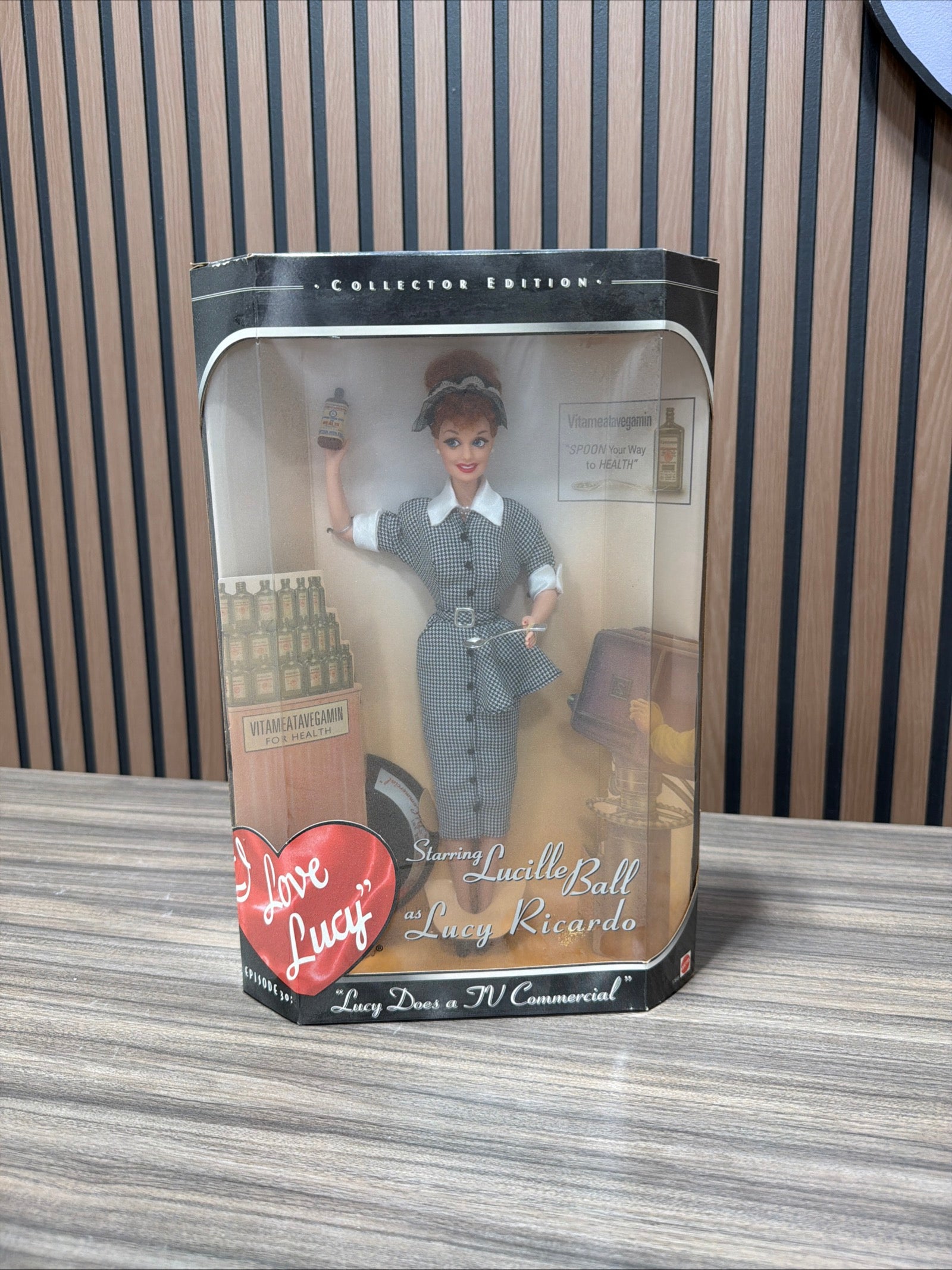 I Love Lucy Doll Lucy Does a TV Commercial Collector Edition 1997 Mattel