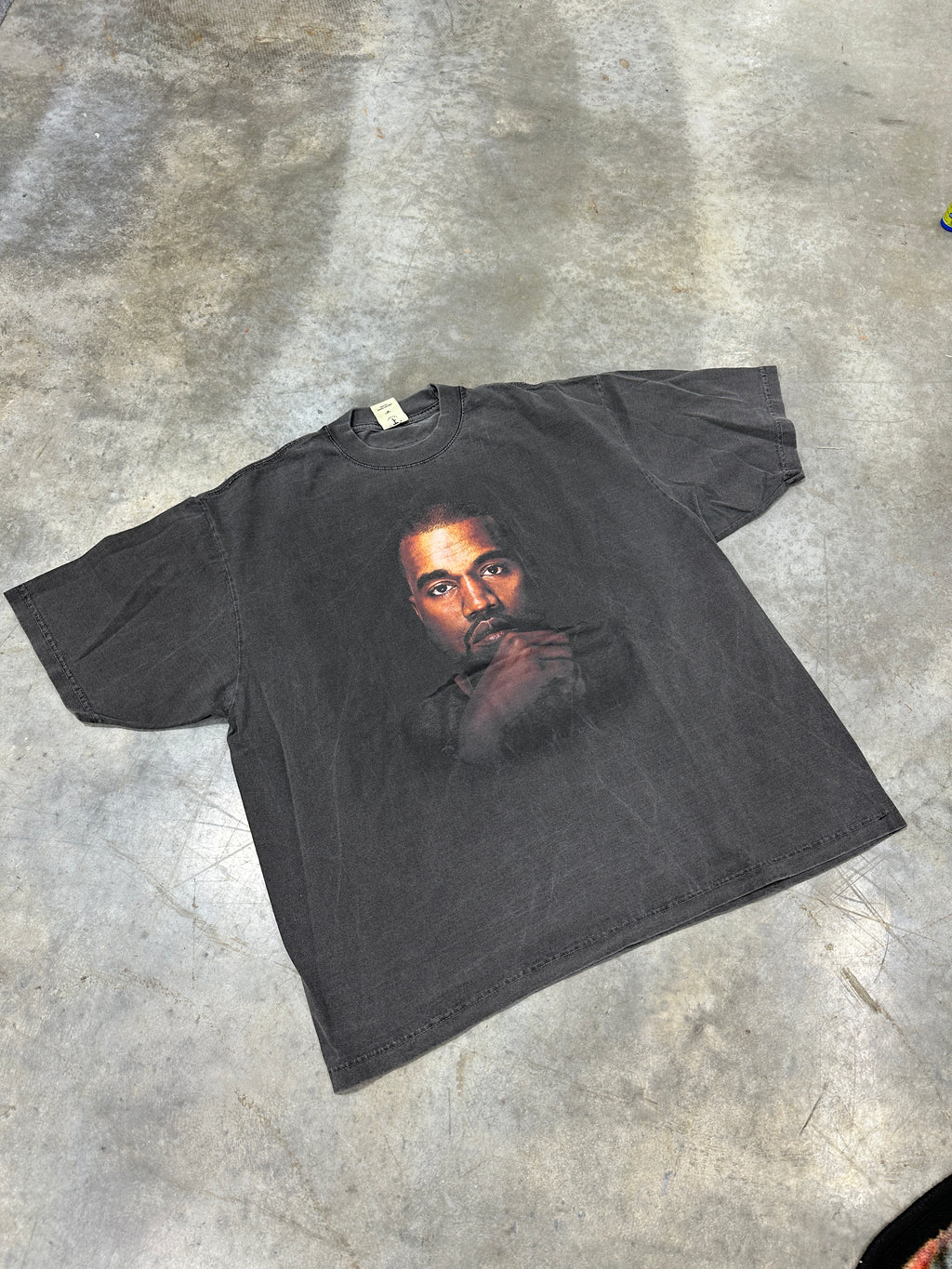 Kanye Tee Sz XL