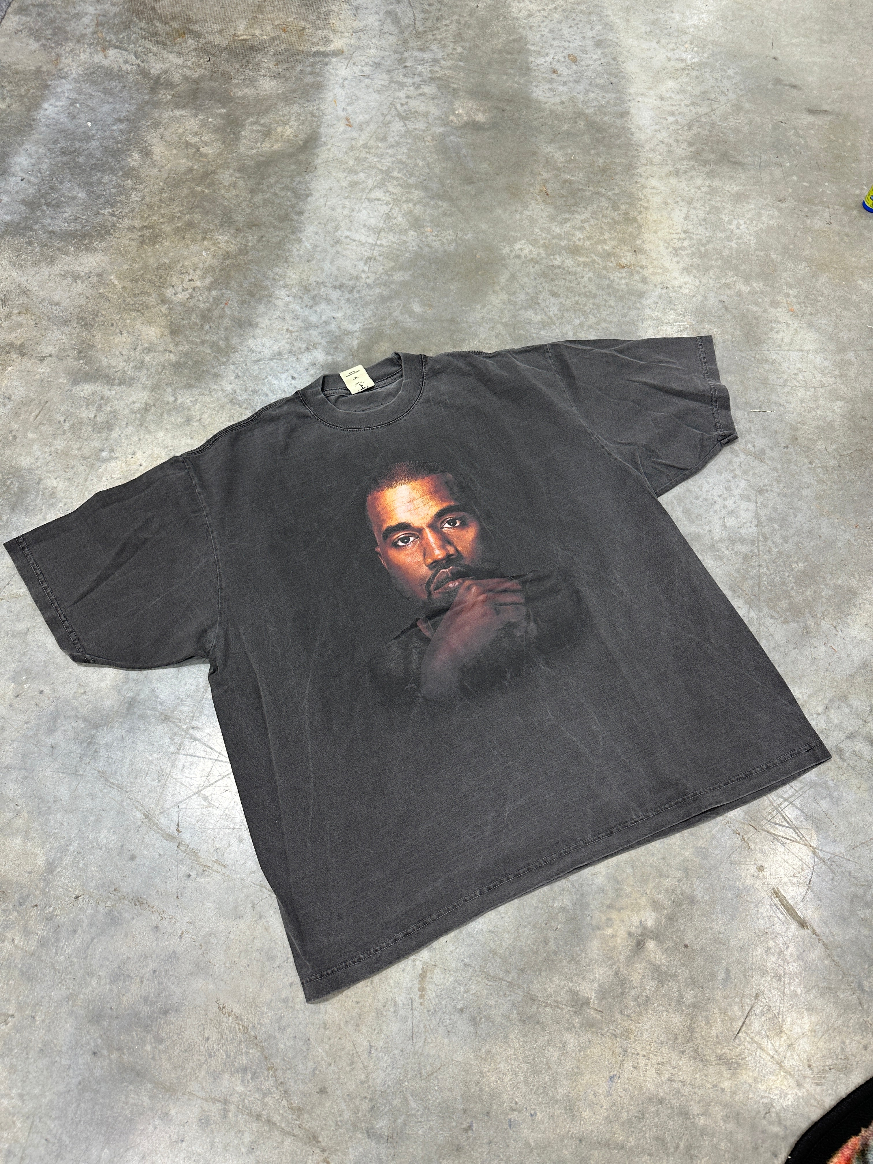 Kanye Tee Sz XL