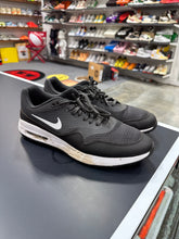 Load image into Gallery viewer, Nike Golf Shoes Sz 11.5

