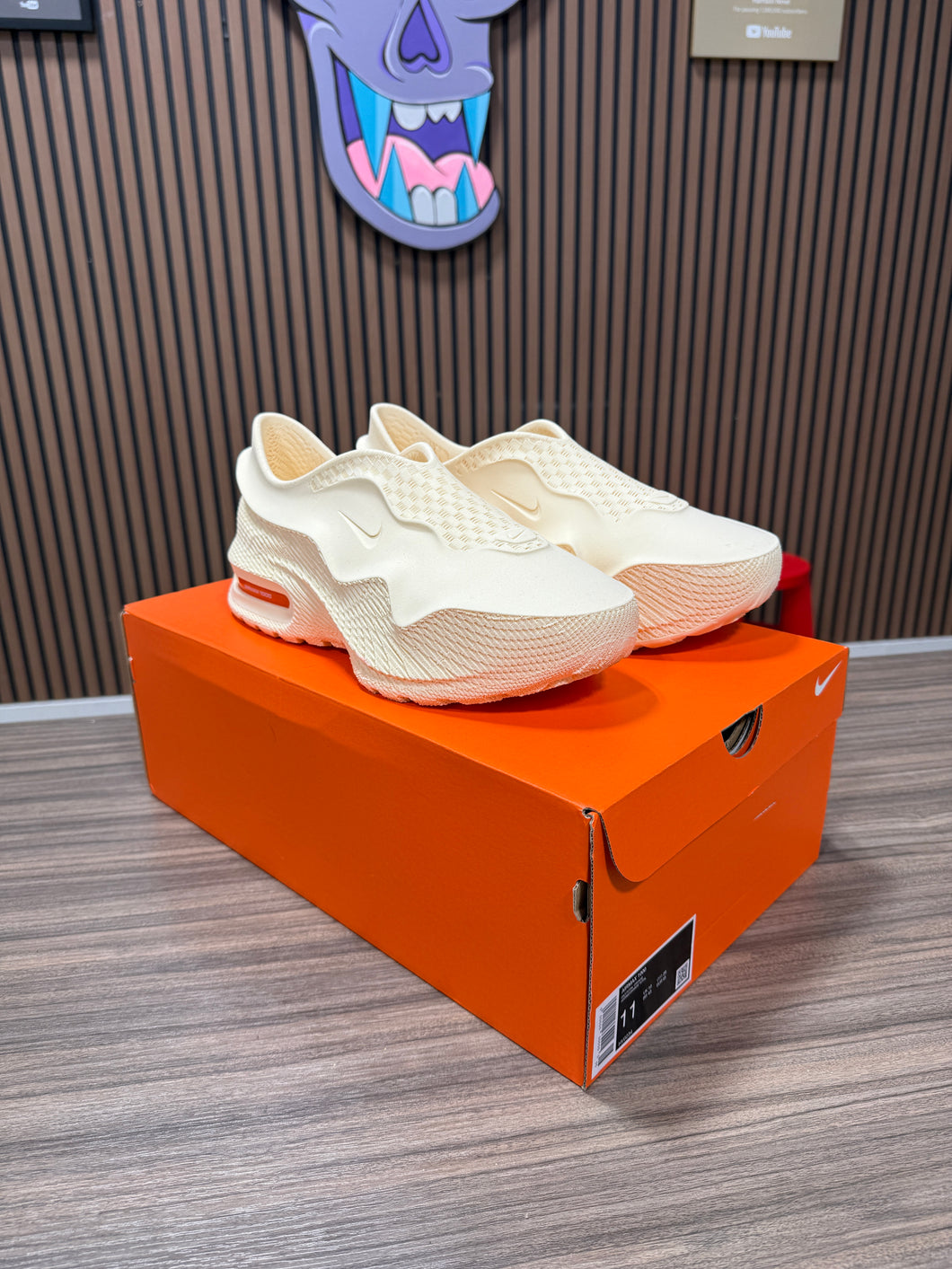 Nike Air Max 1000 Oatmeal Sz 11