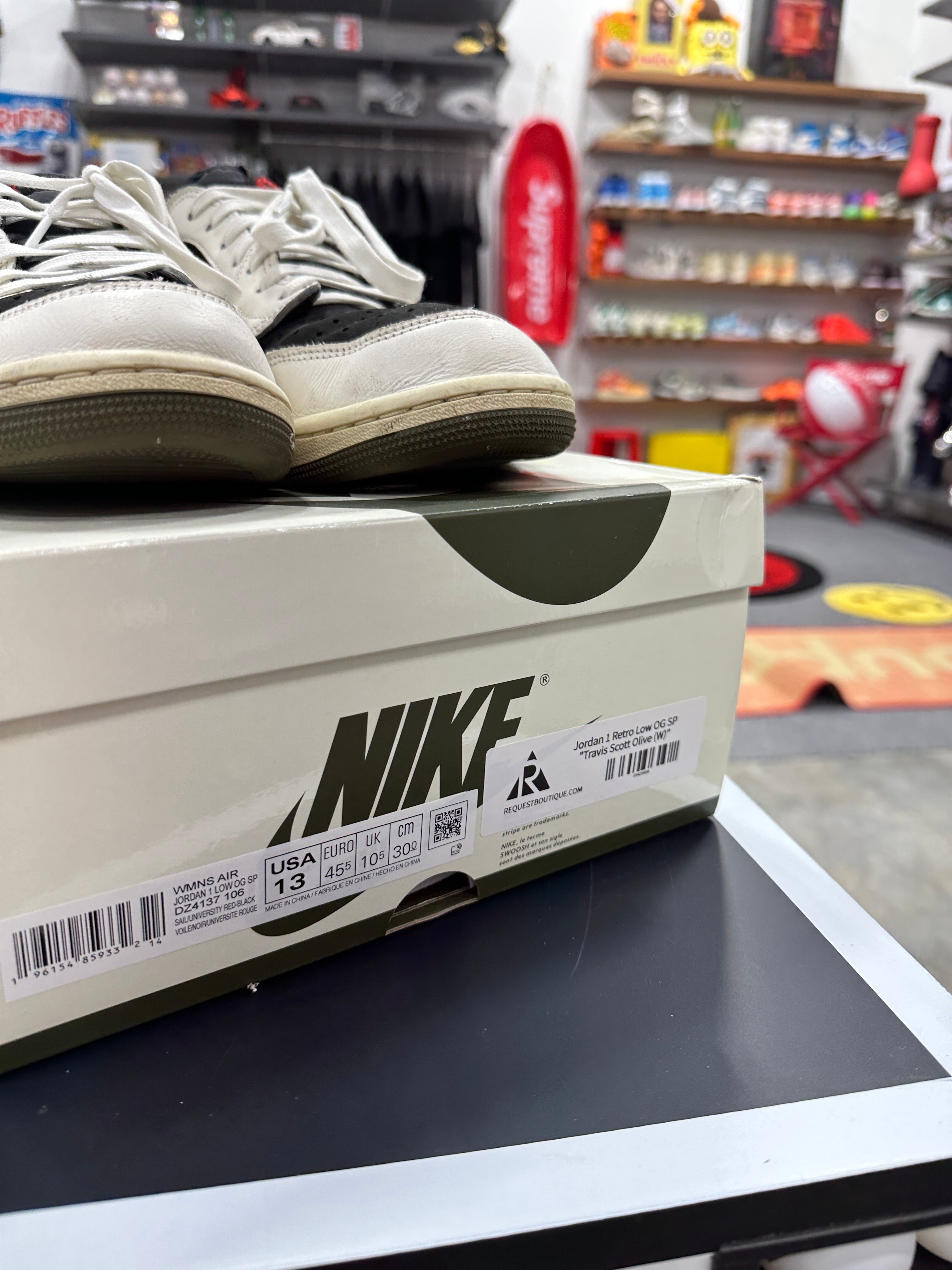 Travis Scott Jordan 1 Low Olive Sz 11.5M