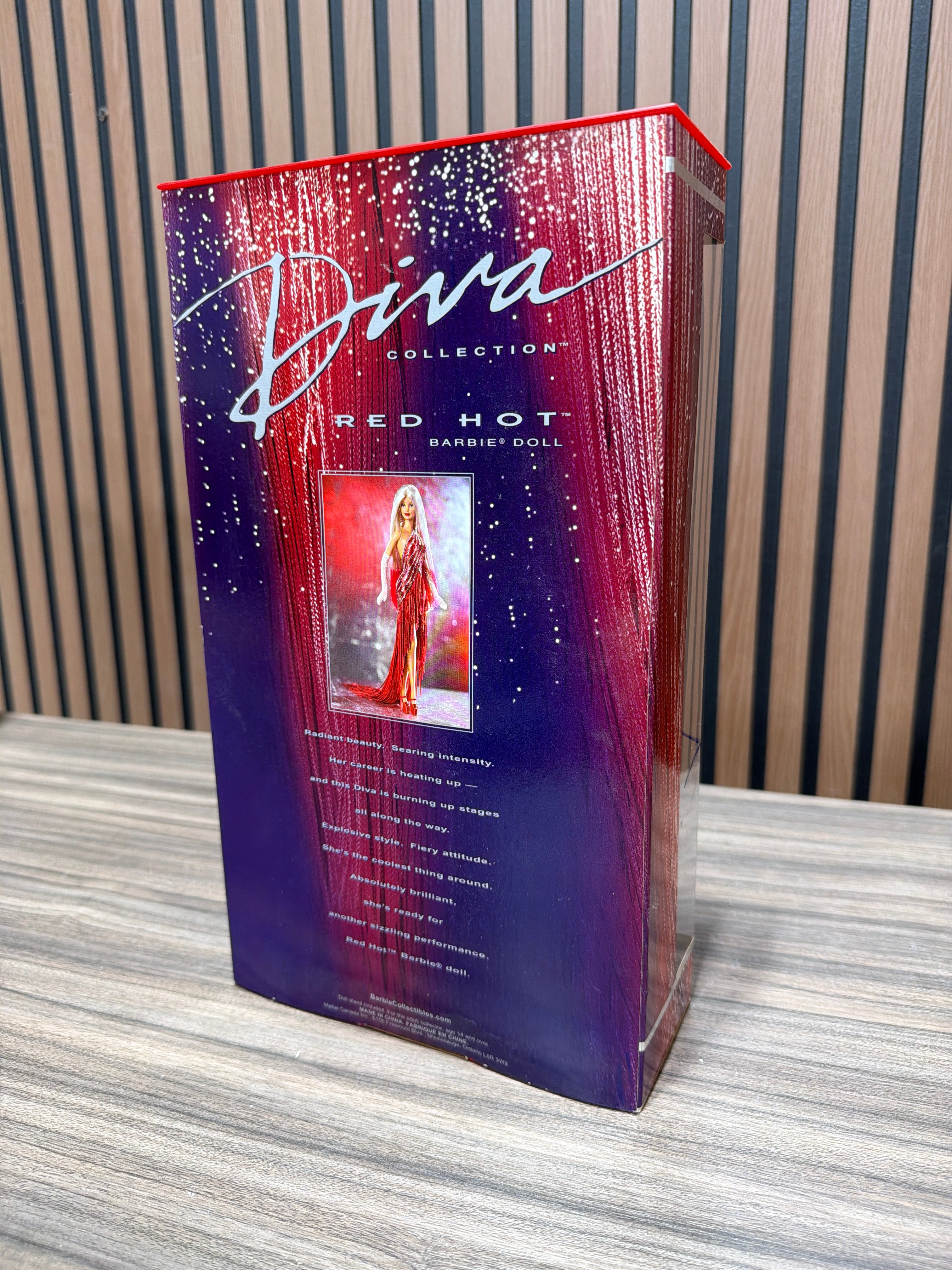Red Hot Barbie Doll The Diva Collection 2002 Mattel No. 56707 NEW