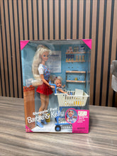 Load image into Gallery viewer, Shoppin' Fun Barbie &amp; Kelly Dolls Playset 1995 Mattel 15756
