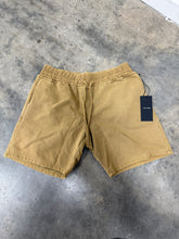 Load image into Gallery viewer, Feature Shorts Khaki Sz L
